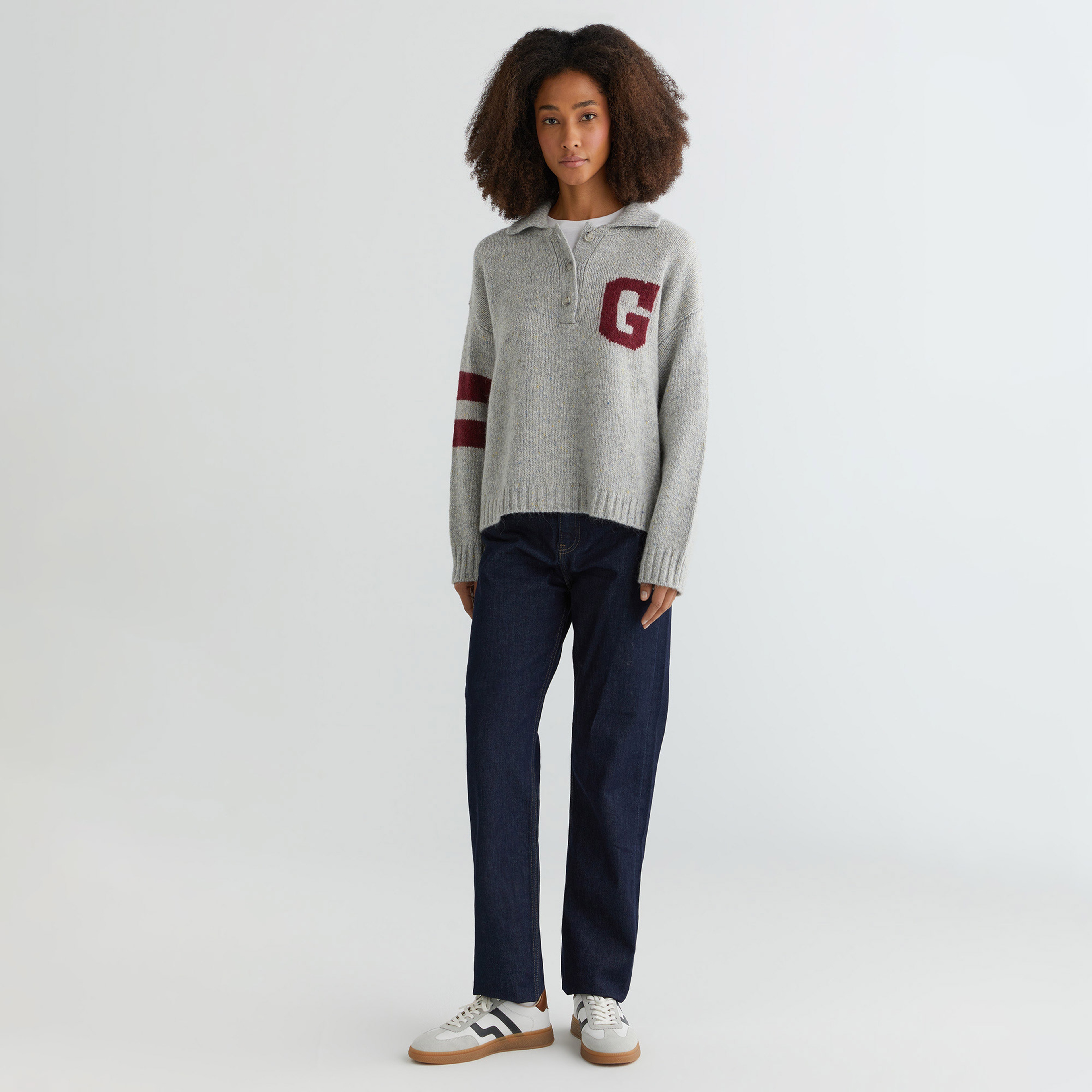 GANT Kadın Gri Oversize Fit Gömlek Yaka Logolu Kazak