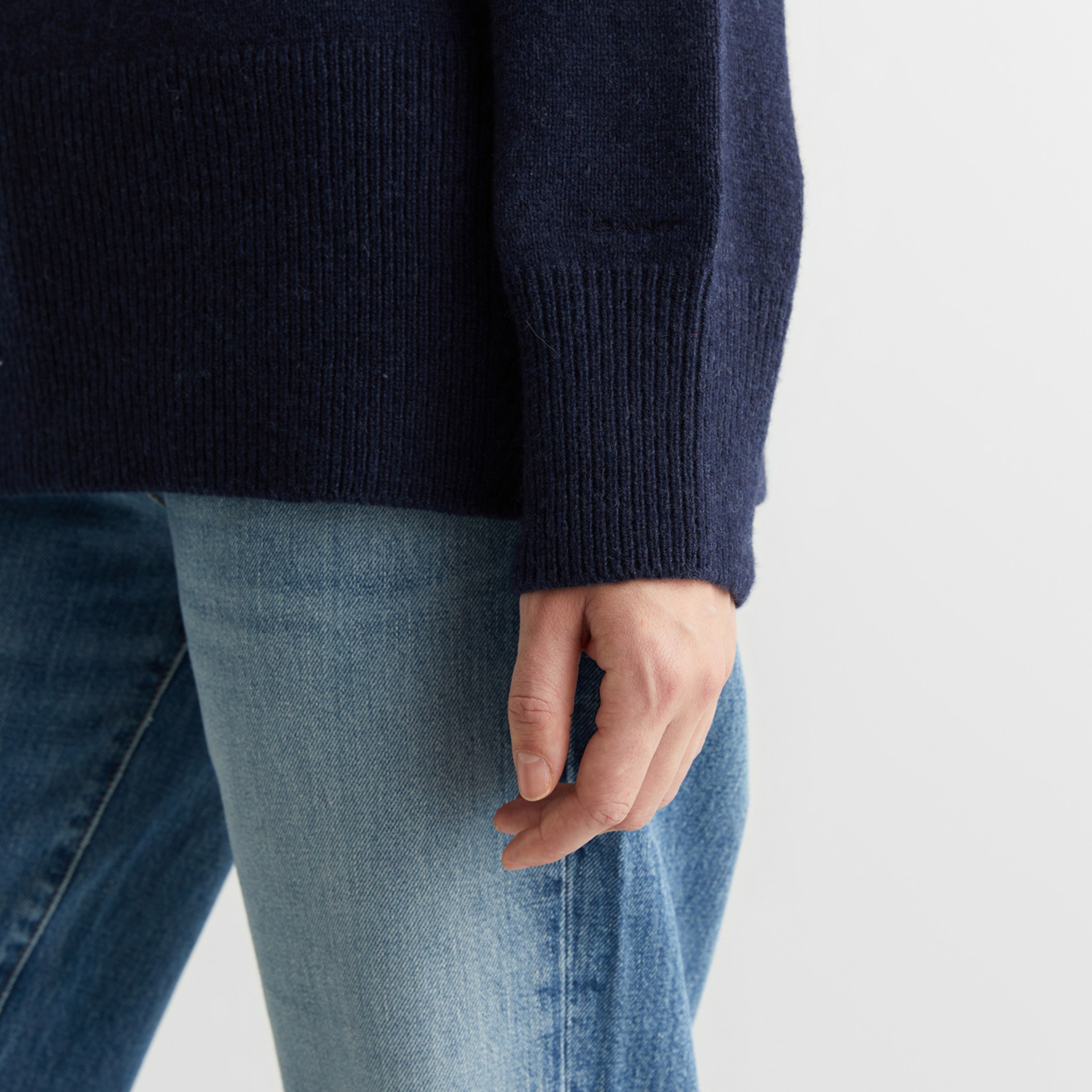 GANT Kadın Lacivert Relaxed Fit Bisiklet Yaka Kazak