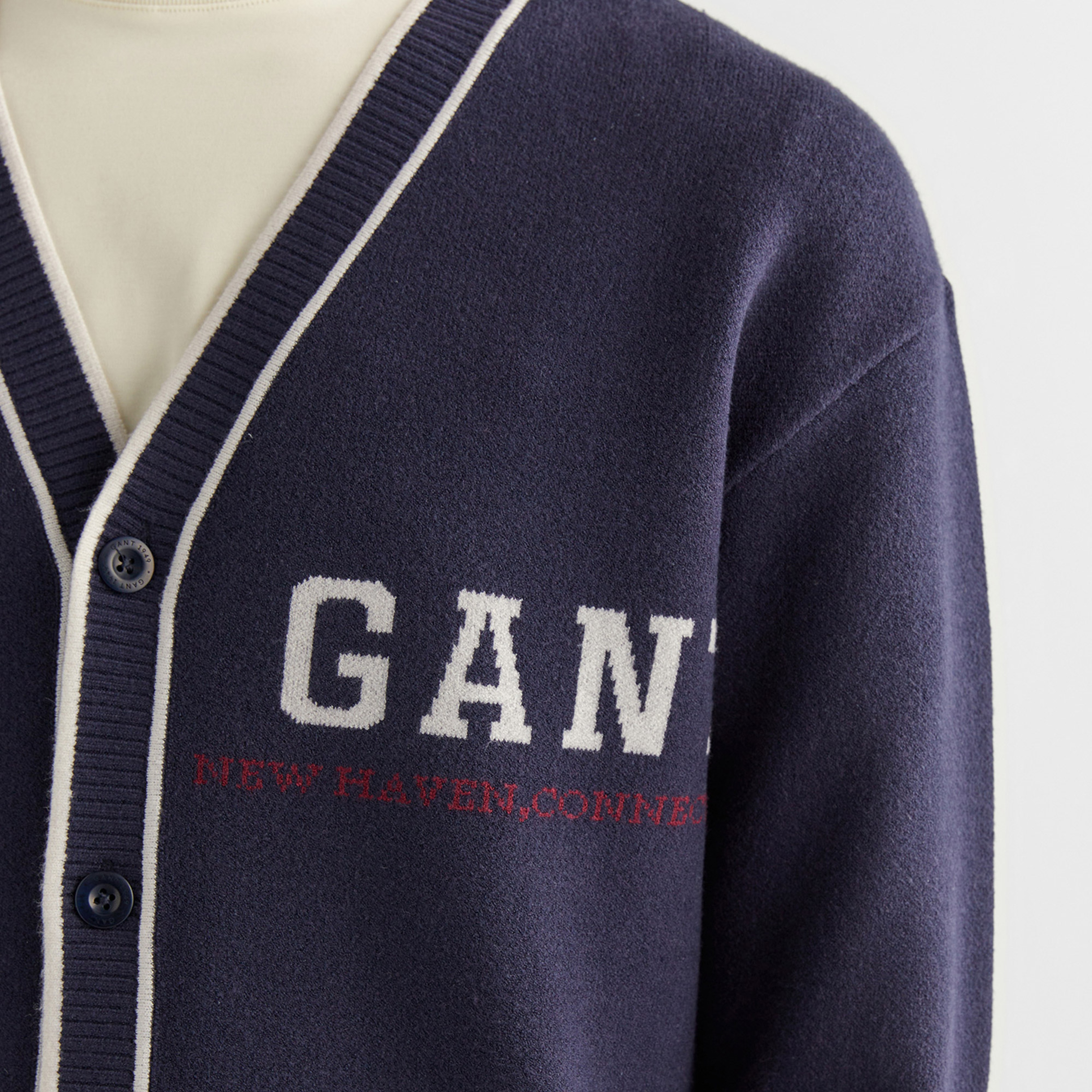 GANT Erkek Lacivert Relaxed Fit V Yaka Logolu Hırka