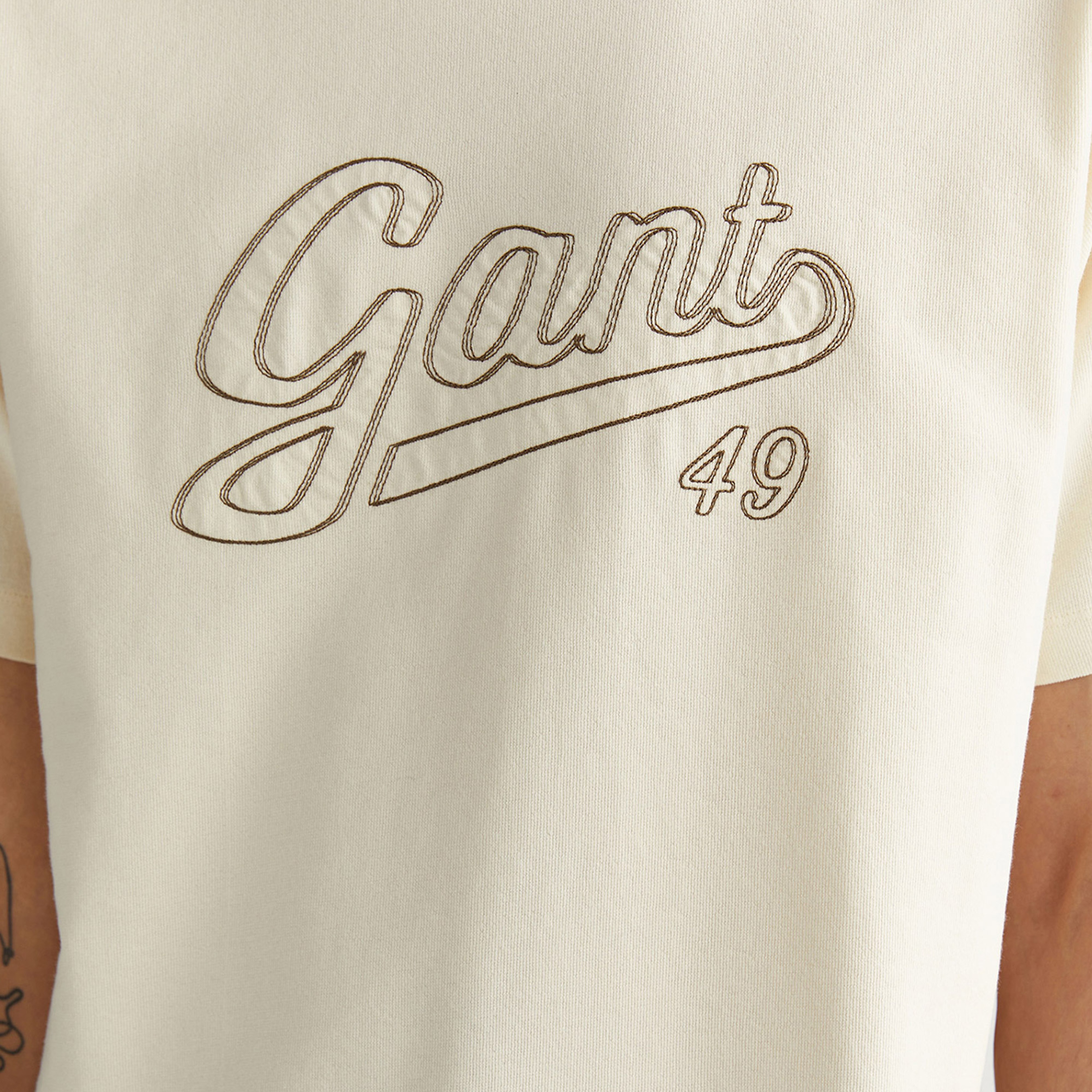 GANT Erkek Krem Relaxed Fit Bisiklet Yaka Logolu T-Shirt