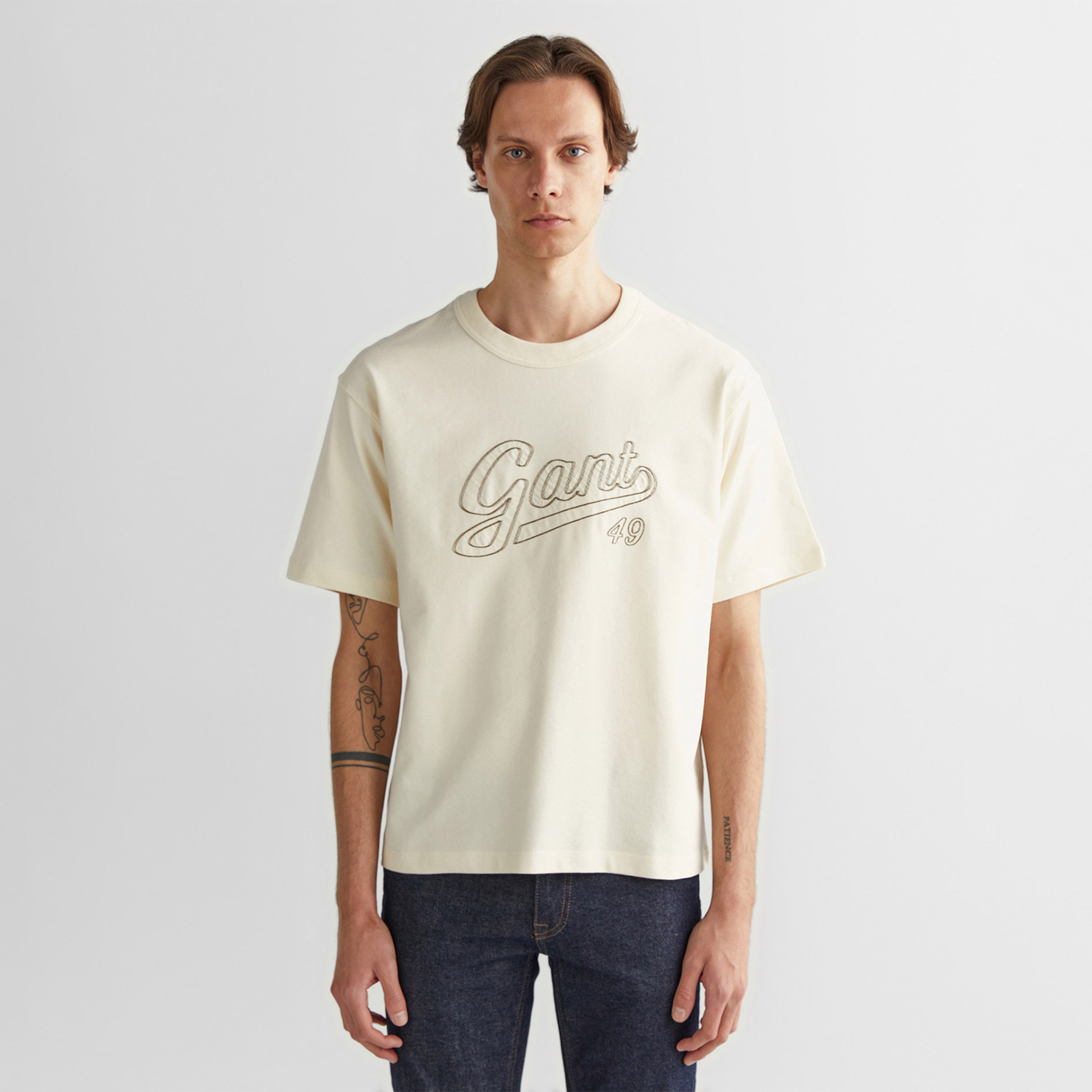 GANT Erkek Krem Relaxed Fit Bisiklet Yaka Logolu T-Shirt