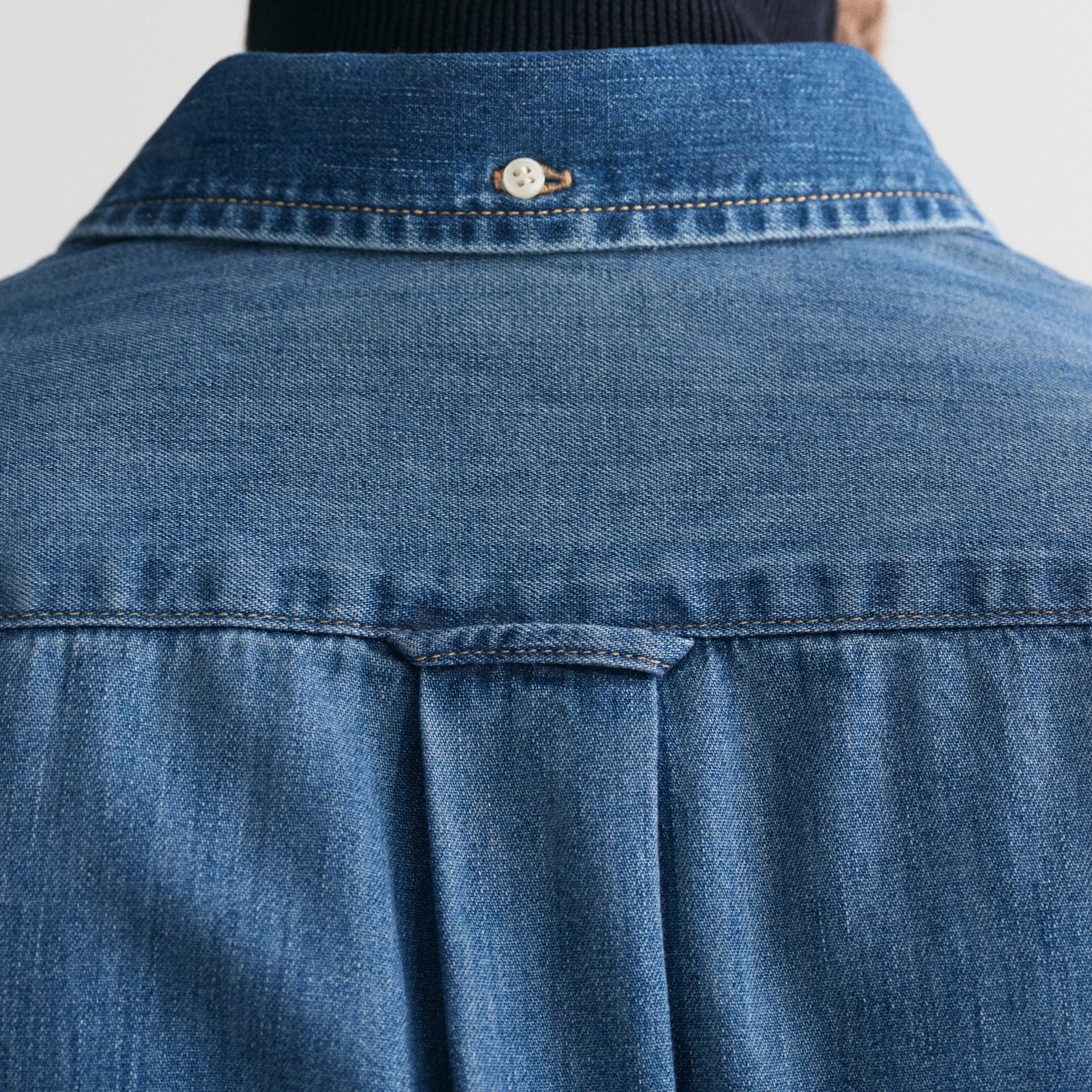 GANT Erkek Mavi Regular Fit Düğmeli Yaka Denim Gömlek