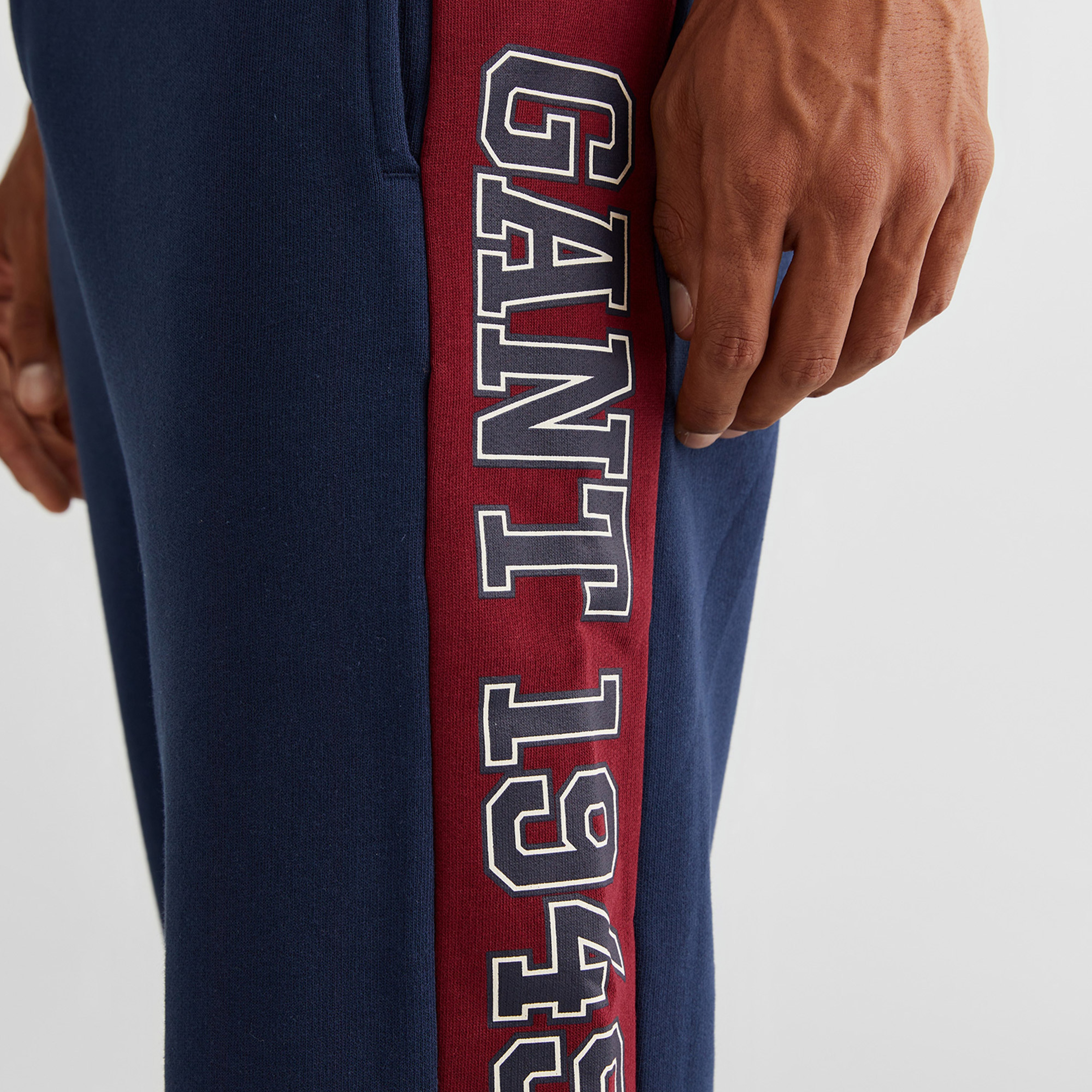 GANT Erkek Lacivert Regular Fit Logolu Eşofman Altı