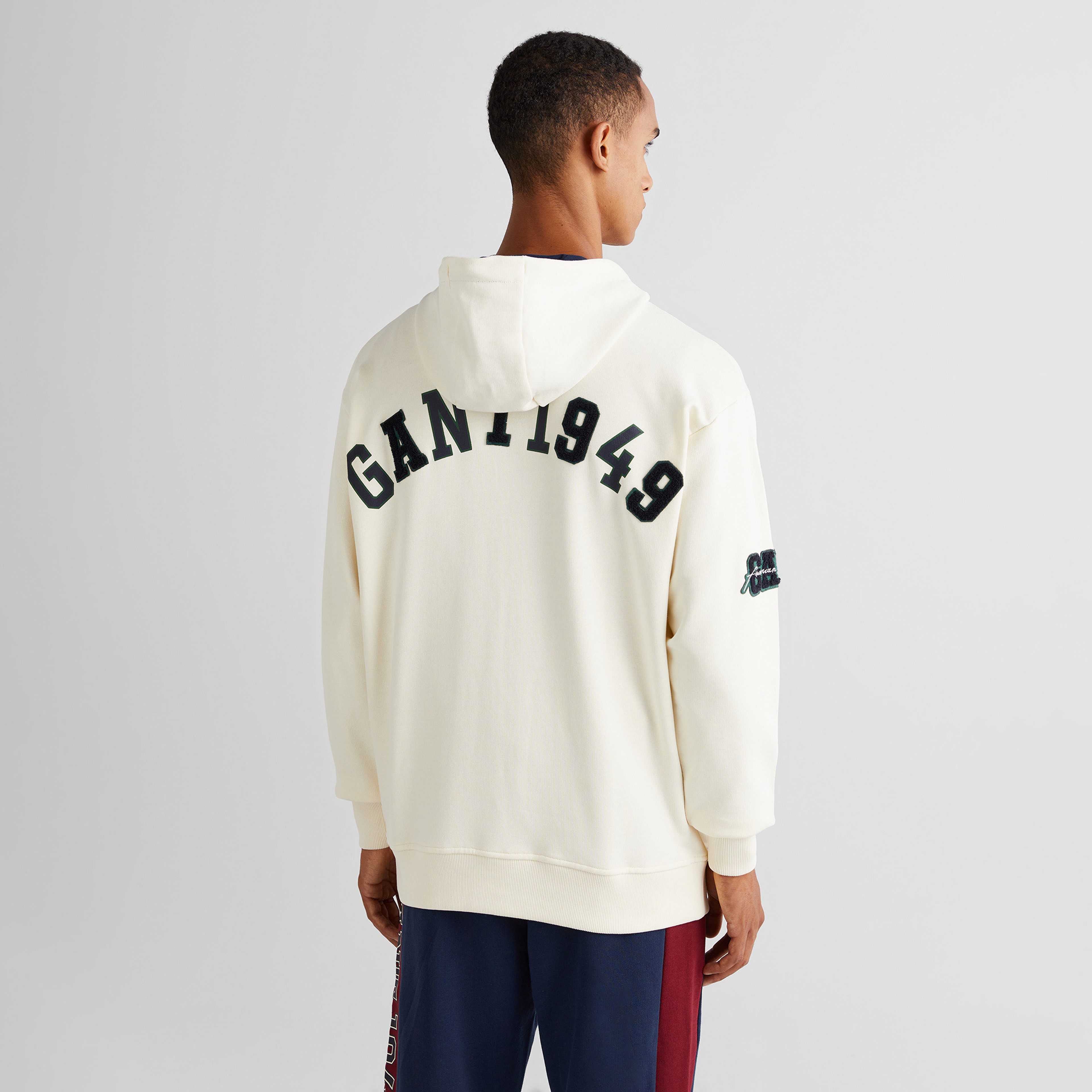 GANT Erkek Krem Relaxed Fit Kapüşonlu Logolu Sweatshirt