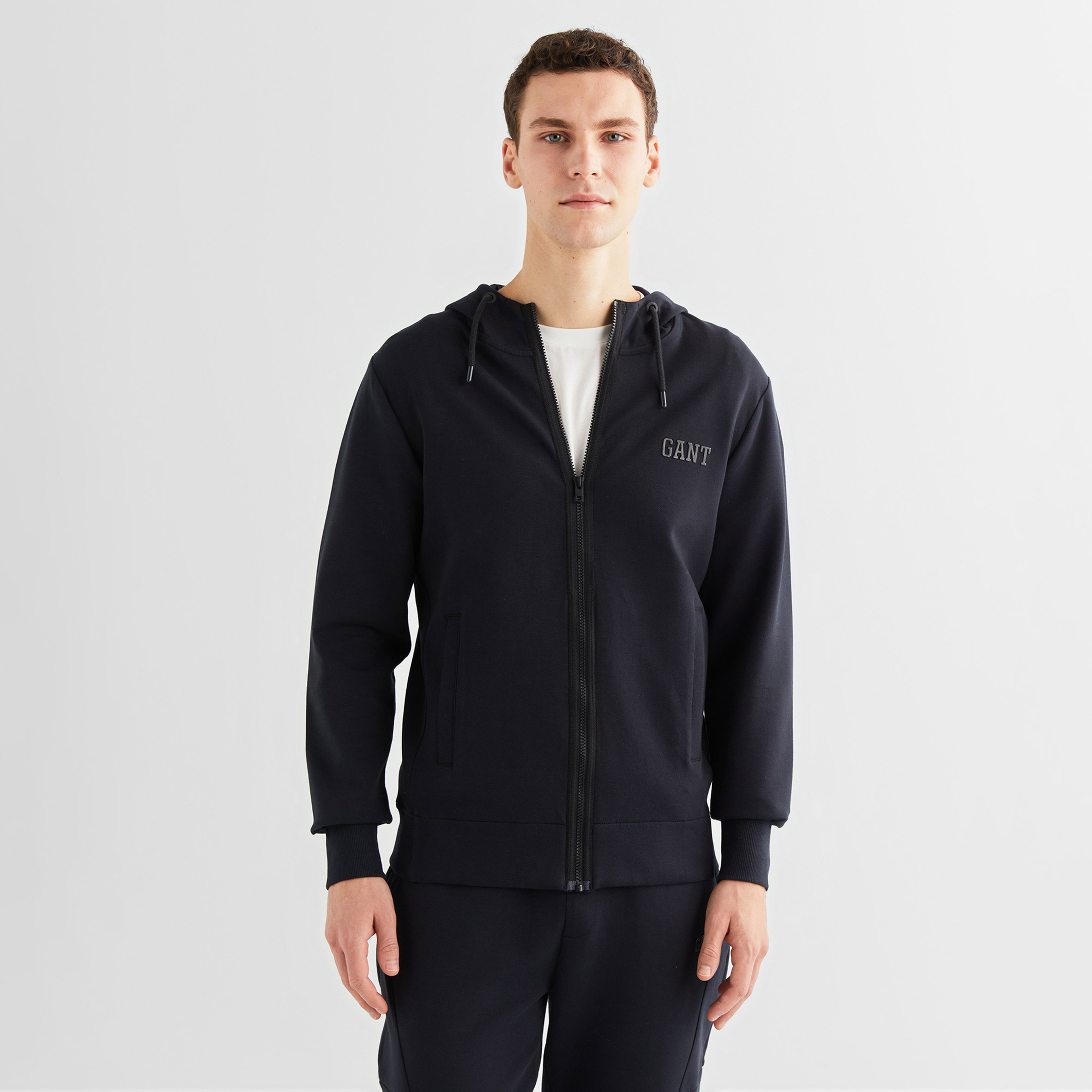 GANT Erkek Siyah Relaxed Fit Kapüşonlu Logolu Sweatshirt