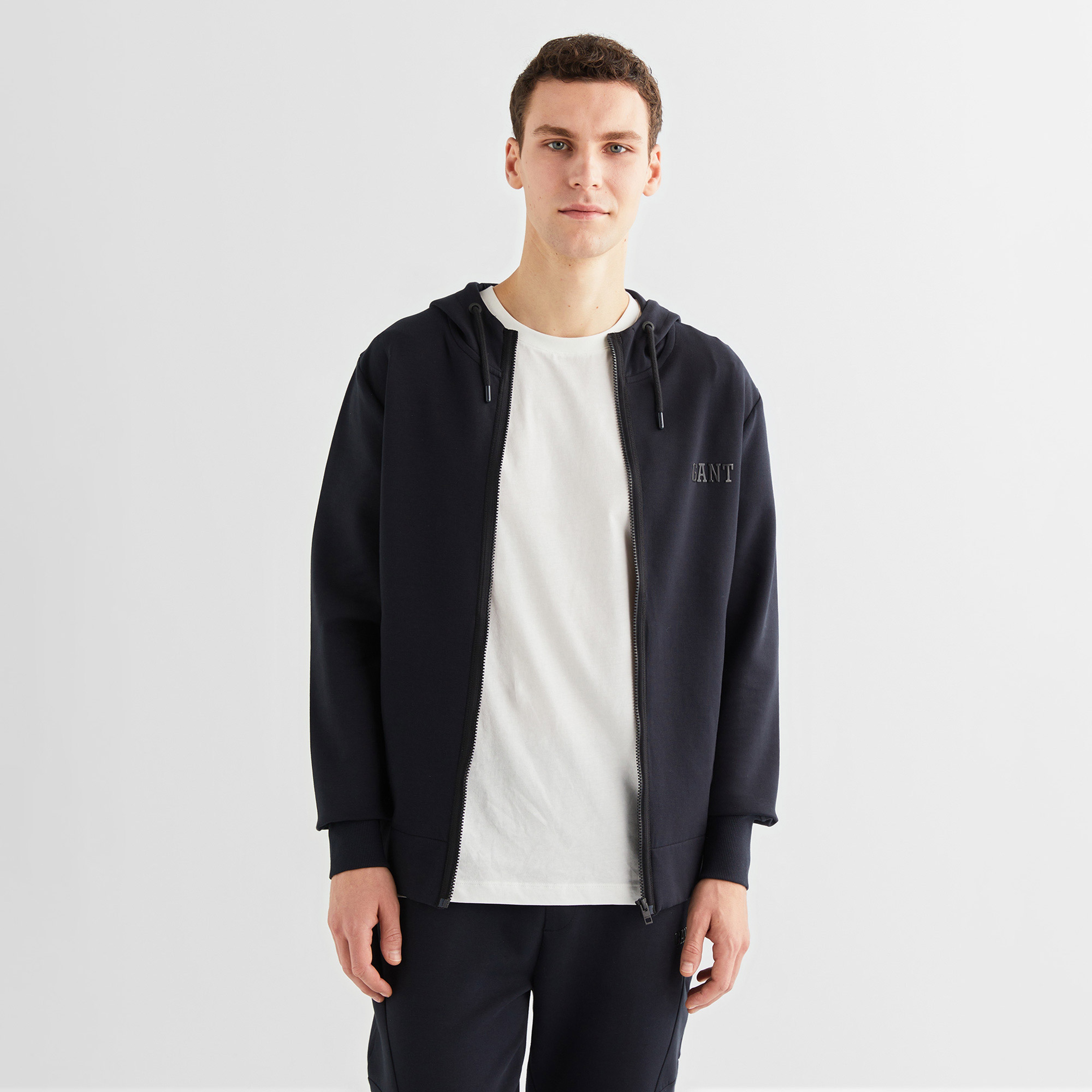 GANT Erkek Siyah Relaxed Fit Kapüşonlu Logolu Sweatshirt