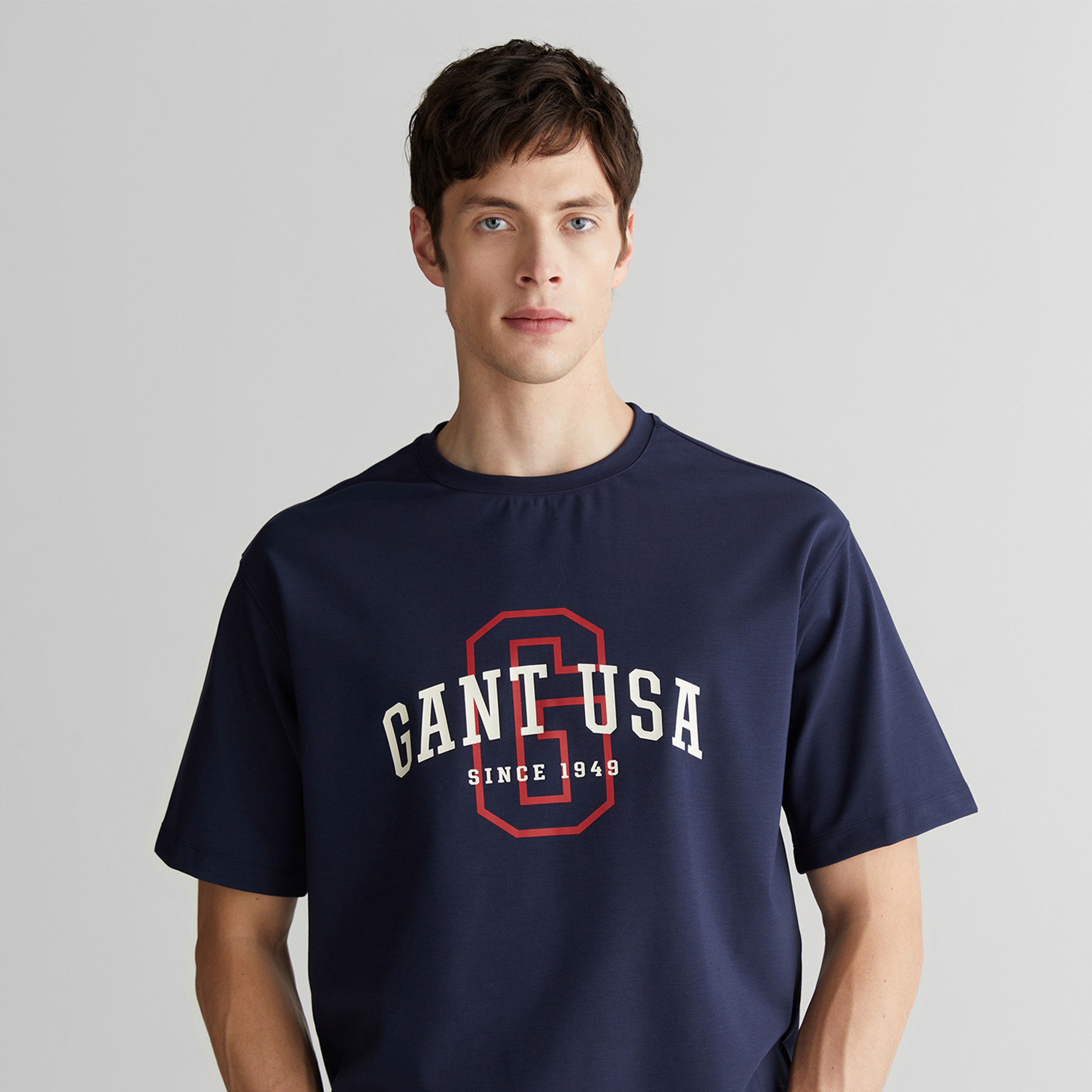 GANT Erkek Lacivert Regular Fit Bisiklet Yaka Logolu T-Shirt