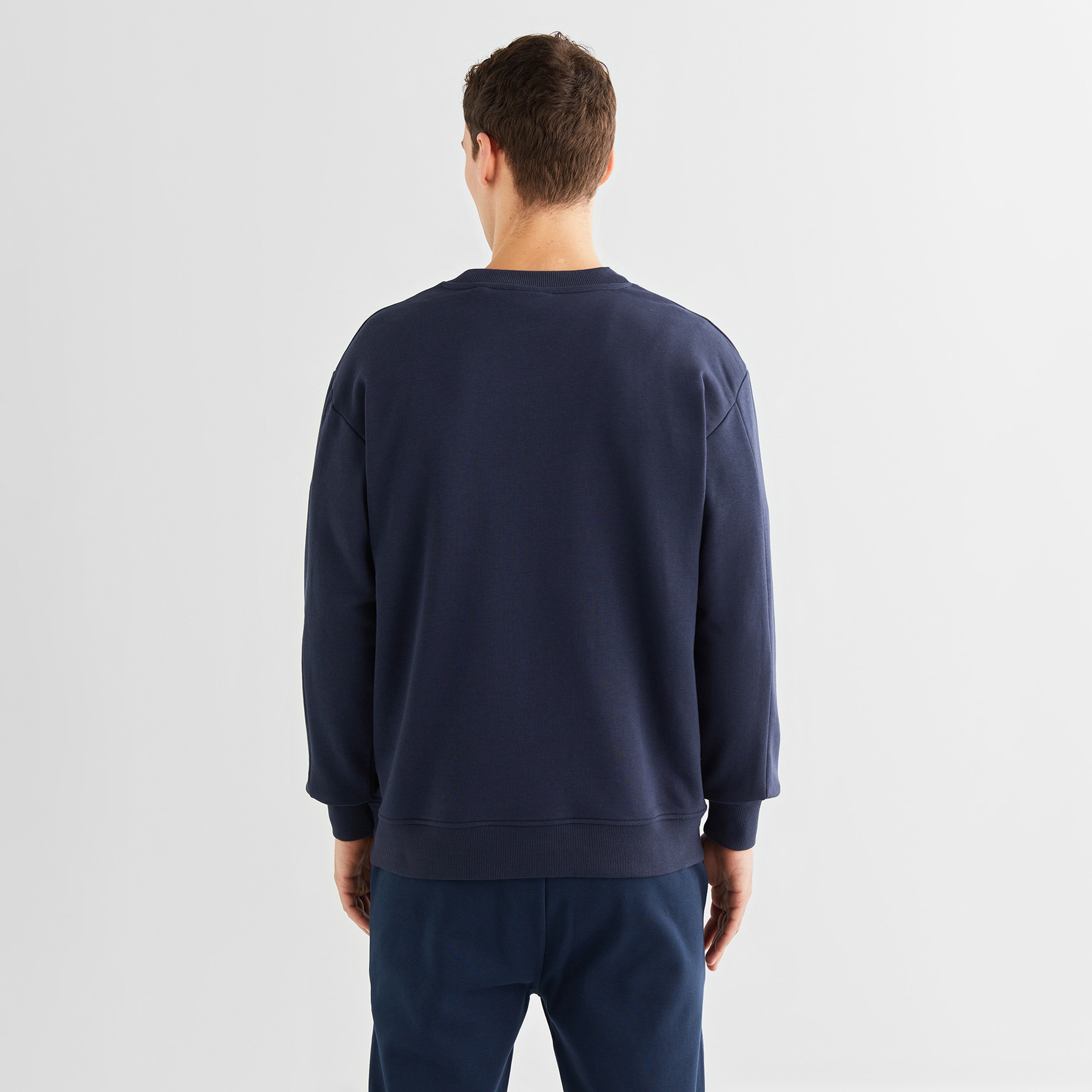 GANT Erkek Lacivert Relaxed Fit Bisiklet Yaka Logolu Sweatshirt