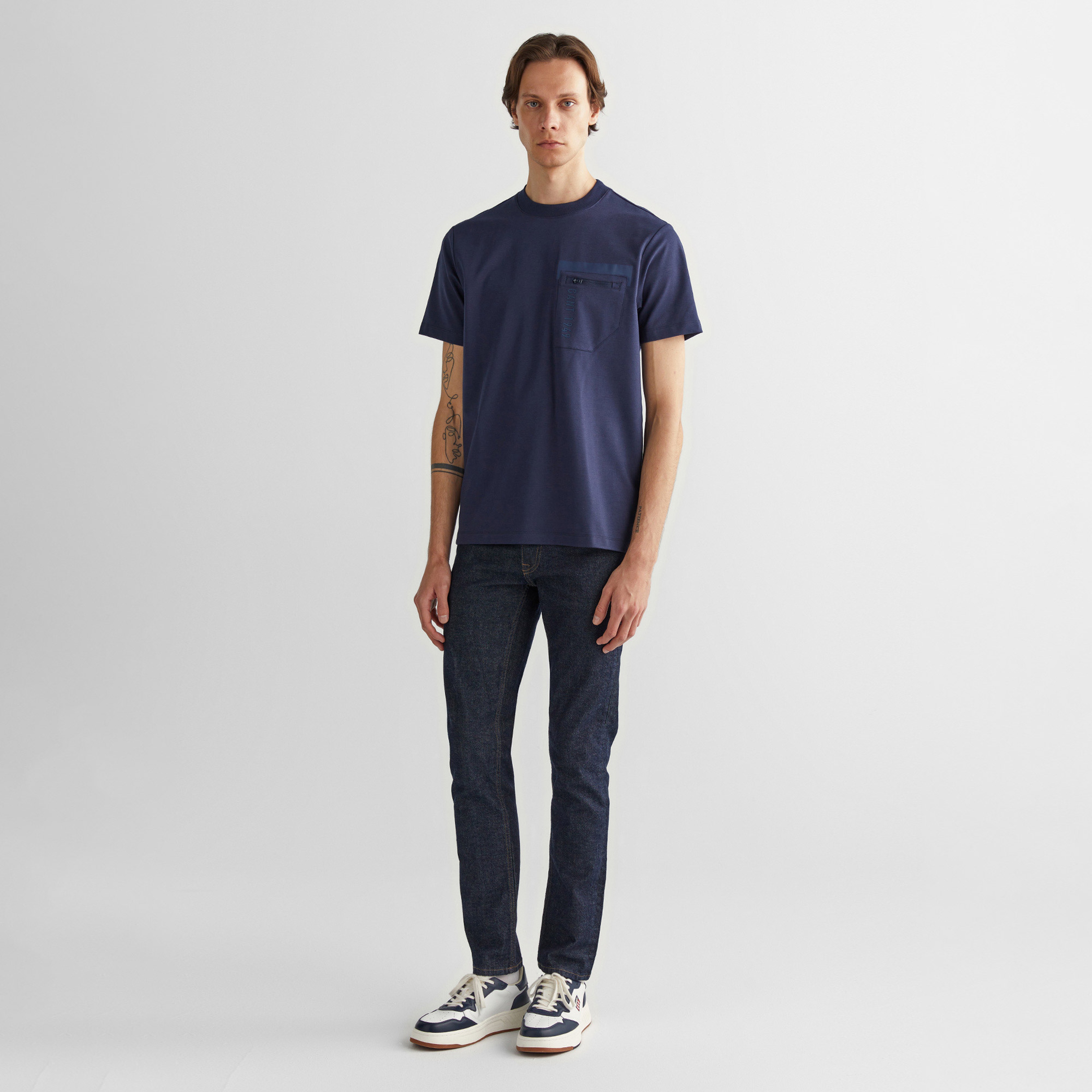 GANT Erkek Lacivert Regular Fit Bisiklet Yaka Logolu T-Shirt