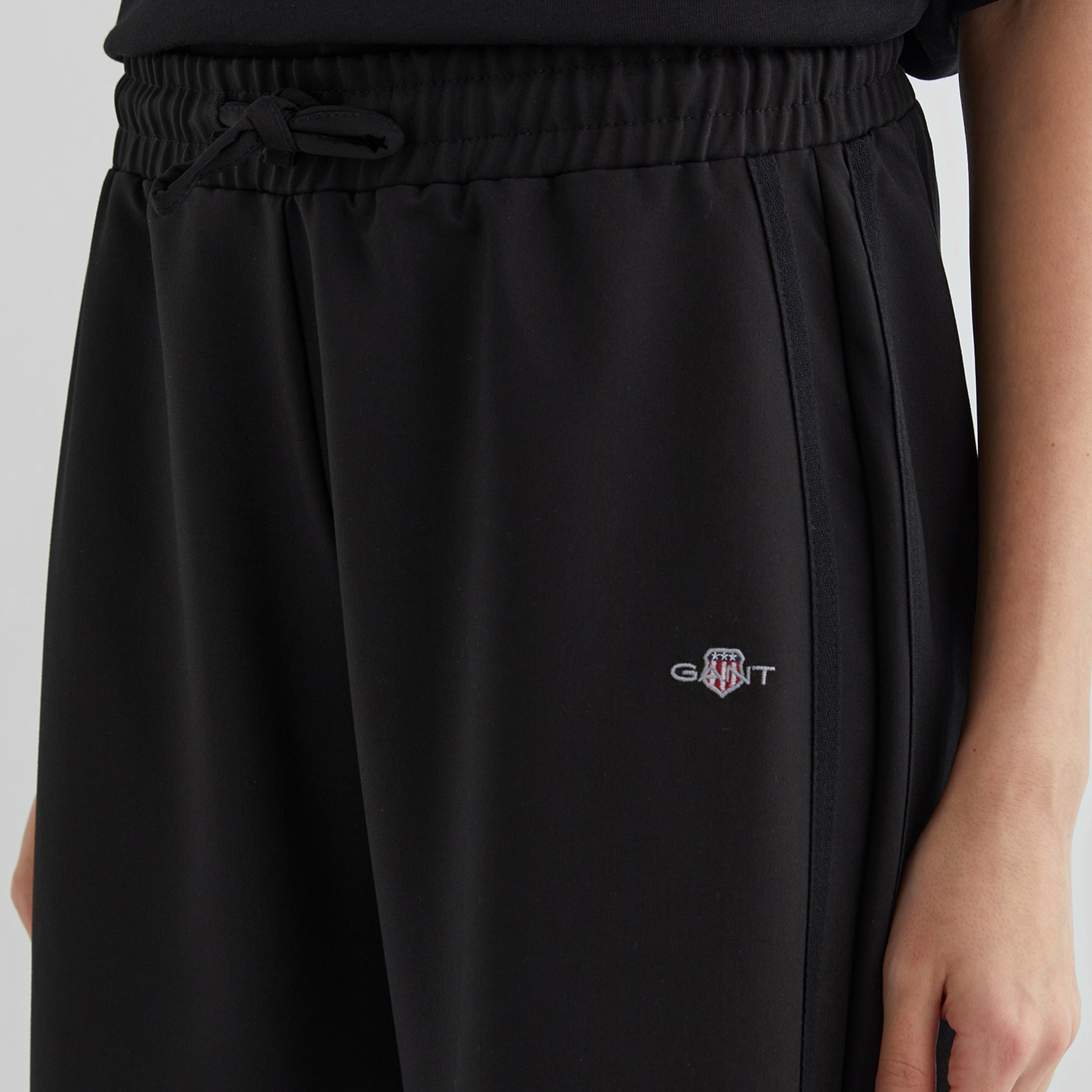 GANT Kadın Siyah Regular Fit Eşofman Altı