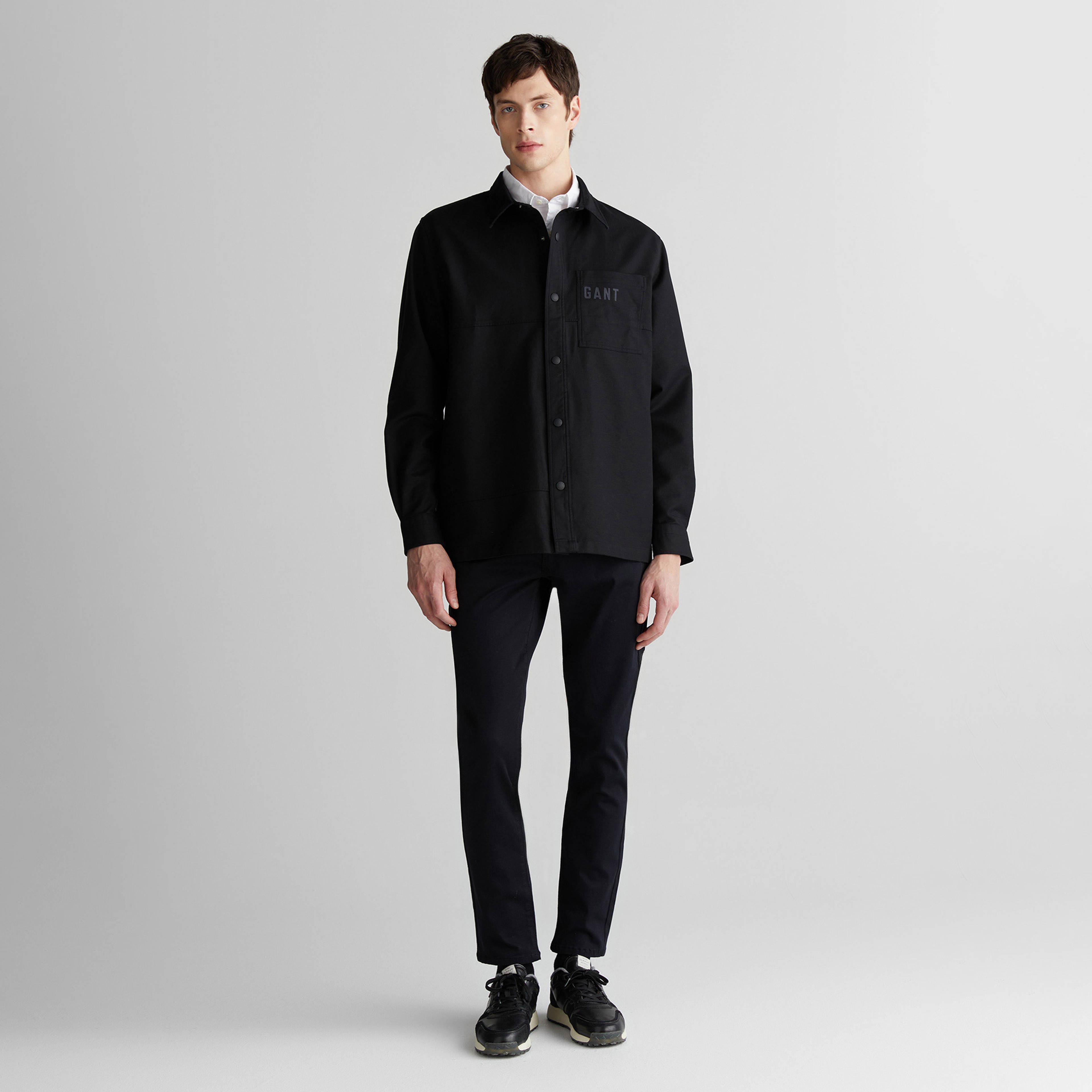 GANT Erkek Siyah Oversize Fit Logolu Gömlek