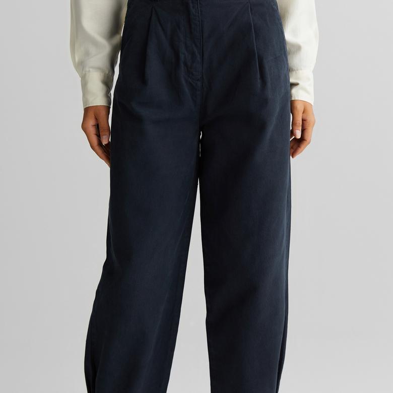 GANT Kadın Siyah Tapered Fit Pantolon