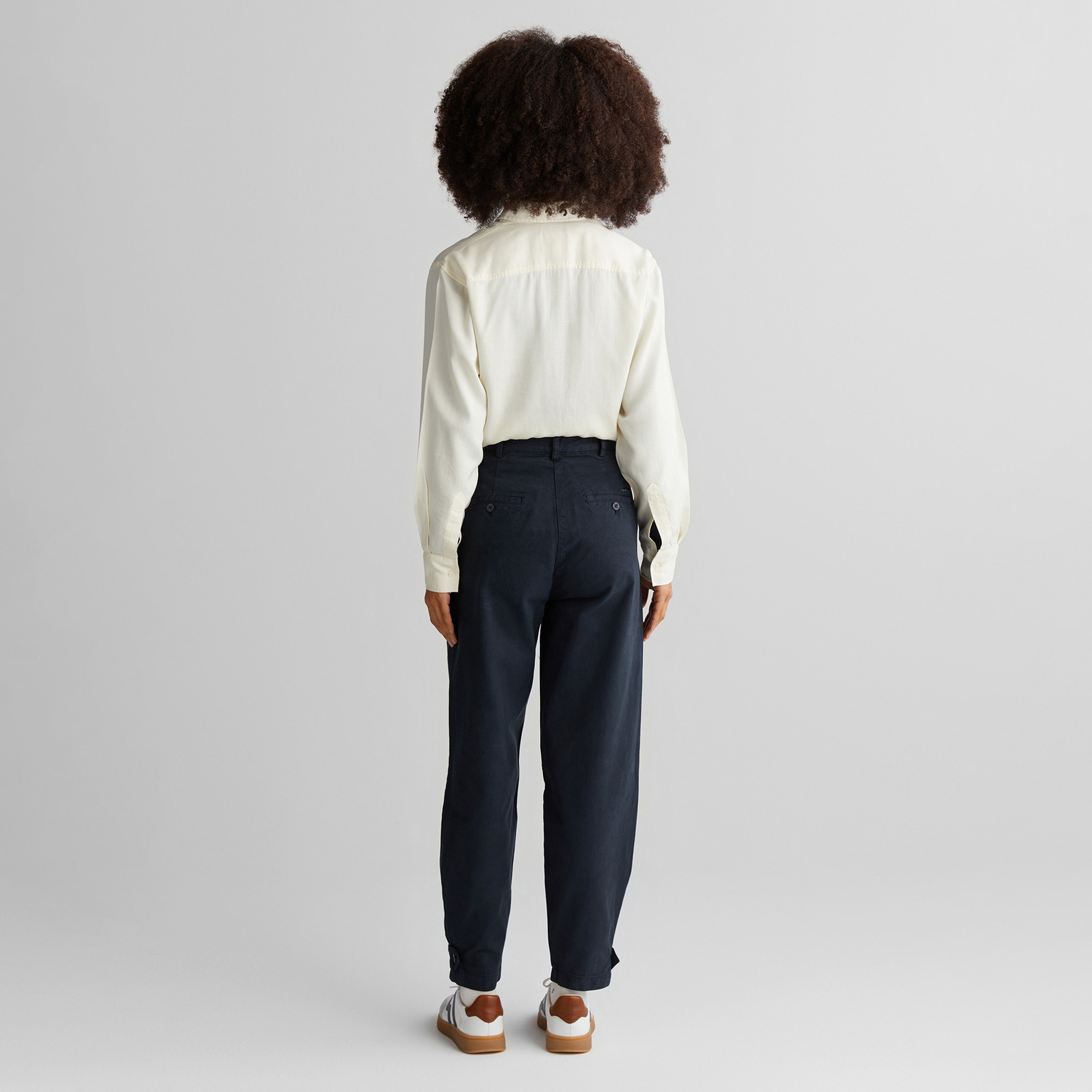 GANT Kadın Siyah Tapered Fit Pantolon