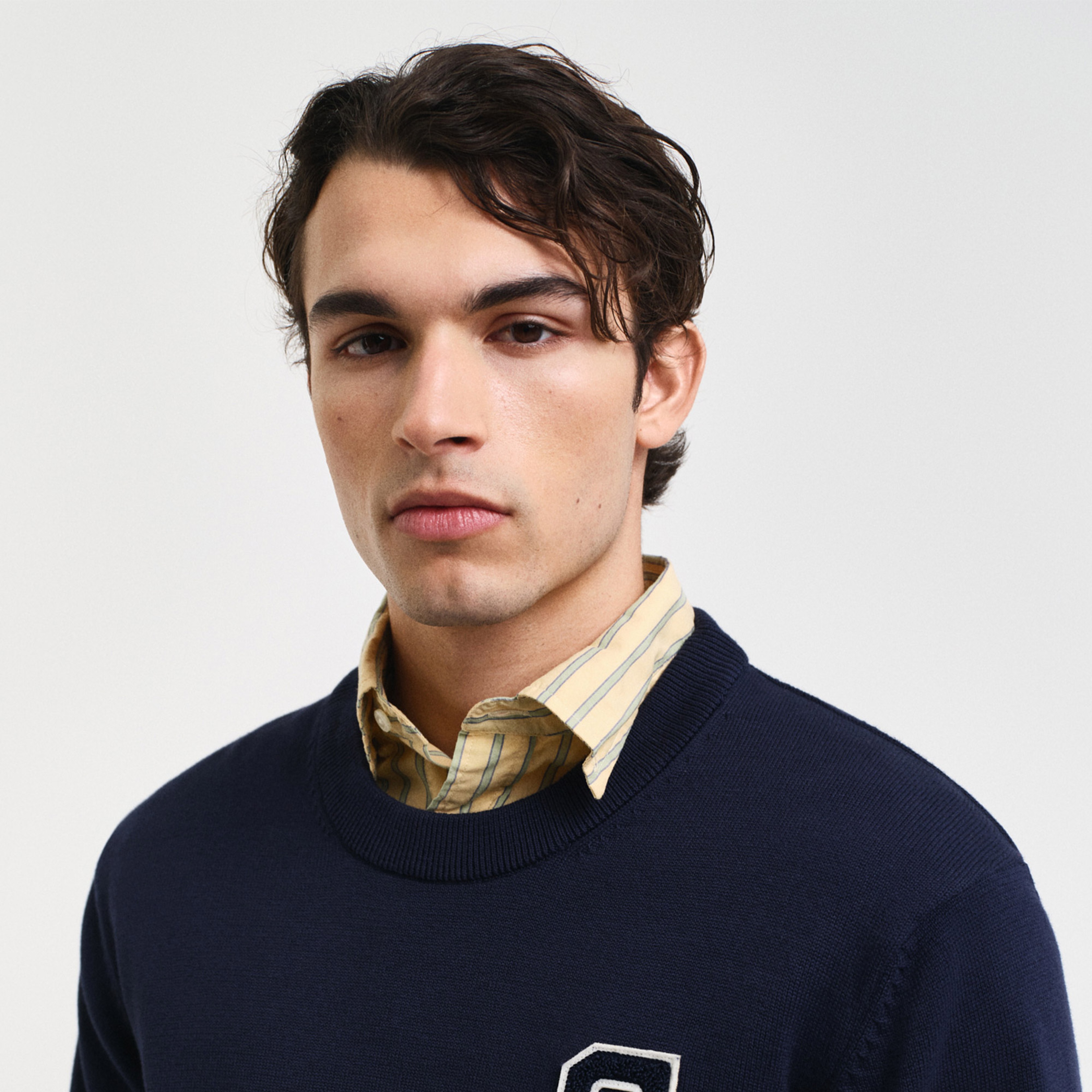 GANT Erkek Lacivert Relaxed Fit Bisiklet Yaka Logolu Kazak