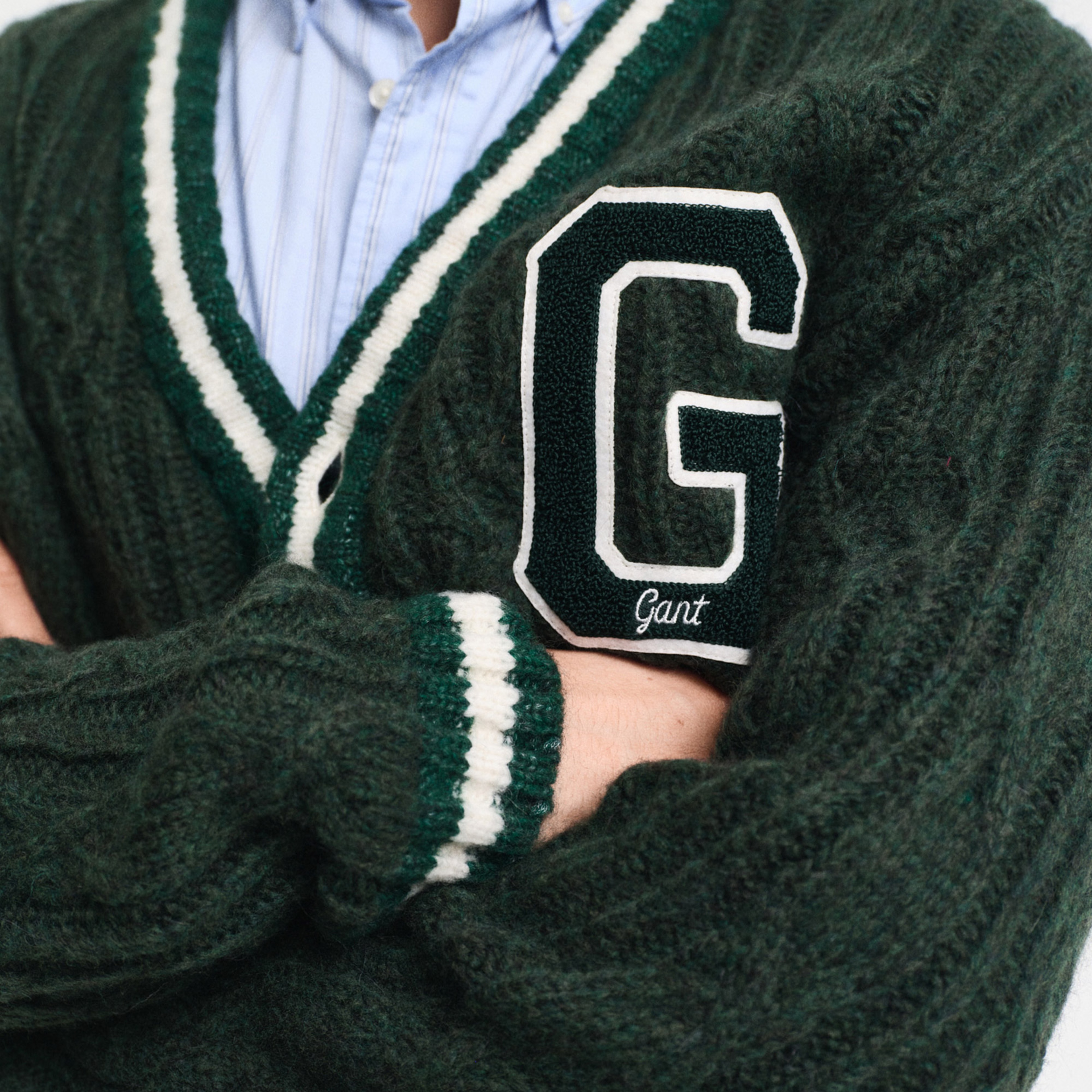 GANT Erkek Yeşil Regular Fit Düğmeli Yaka Logolu Hırka