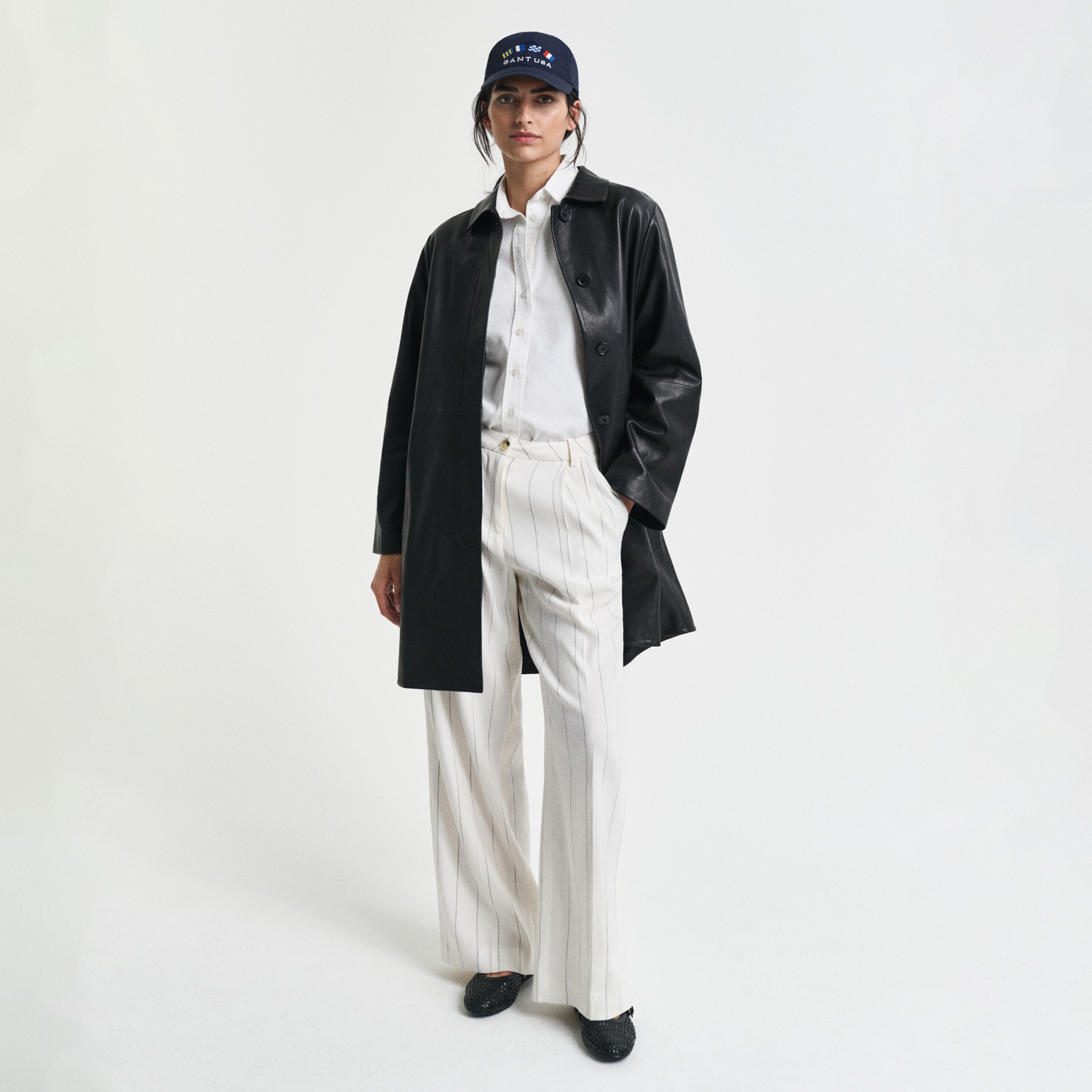 GANT Kadın Beyaz Regular Fit Klasik Yaka Gömlek