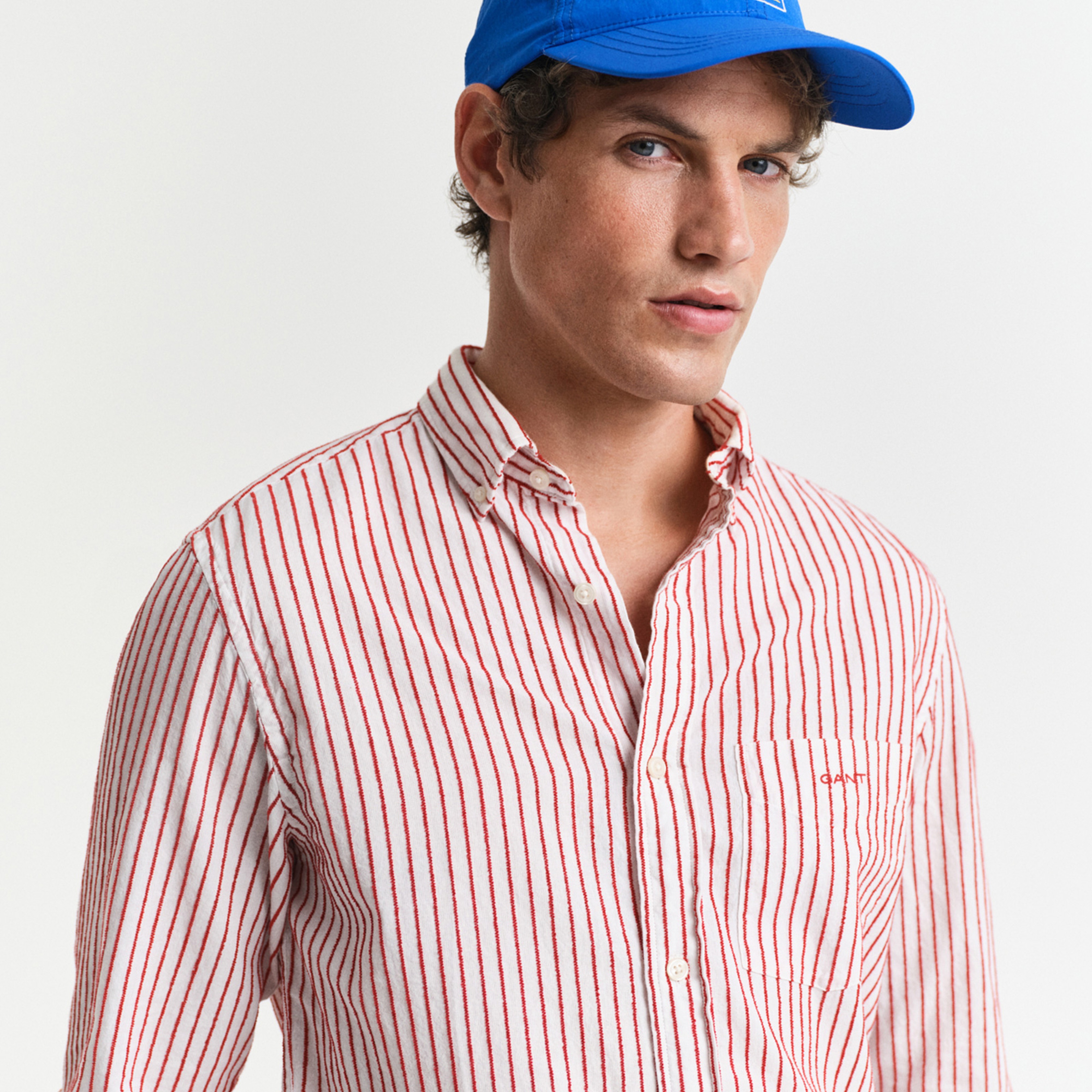 GANT Erkek Kırmızı Regular Fit Düğmeli Yaka Çizgili Gömlek