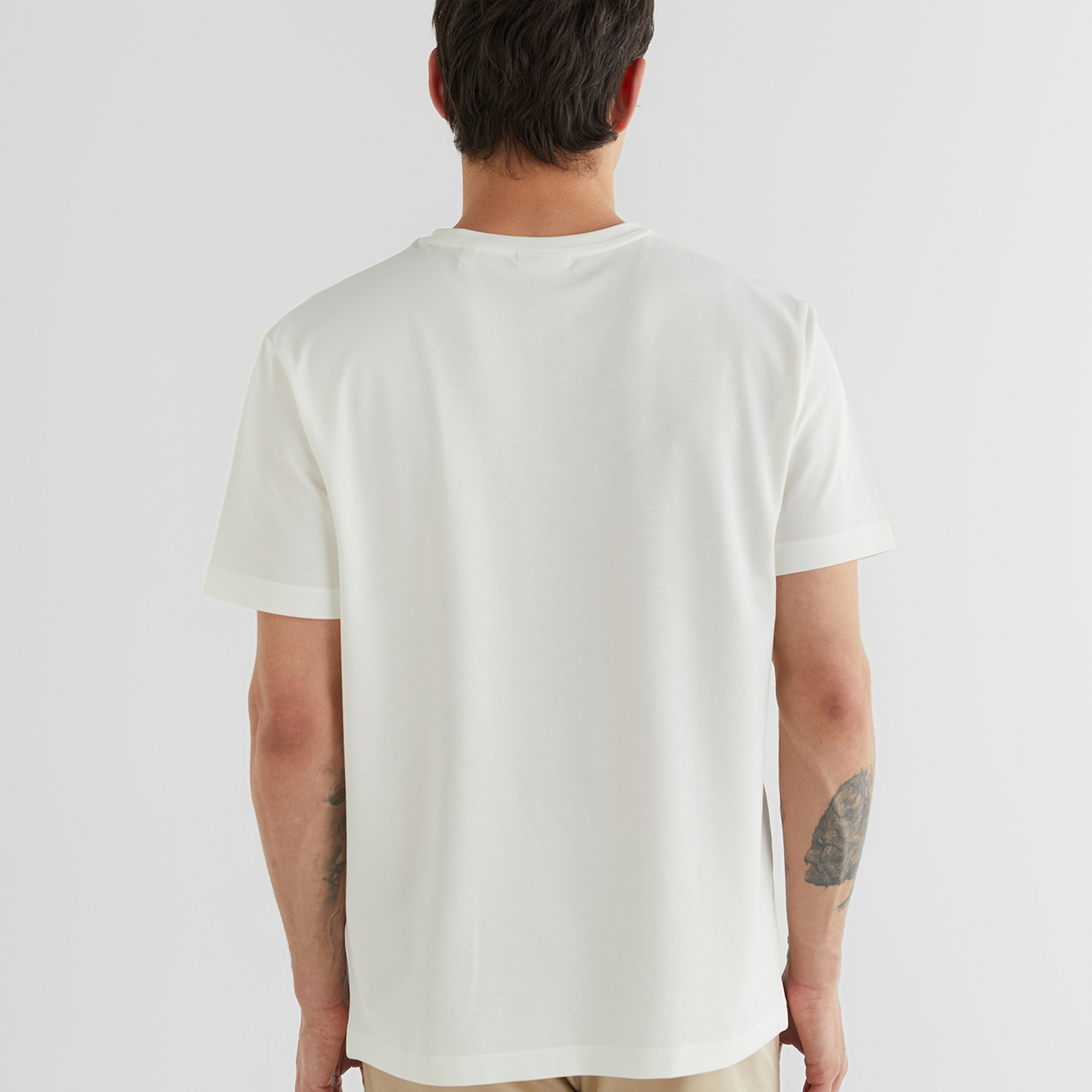 GANT Erkek Beyaz Bisiklet Yaka Regular Fit T-Shirt