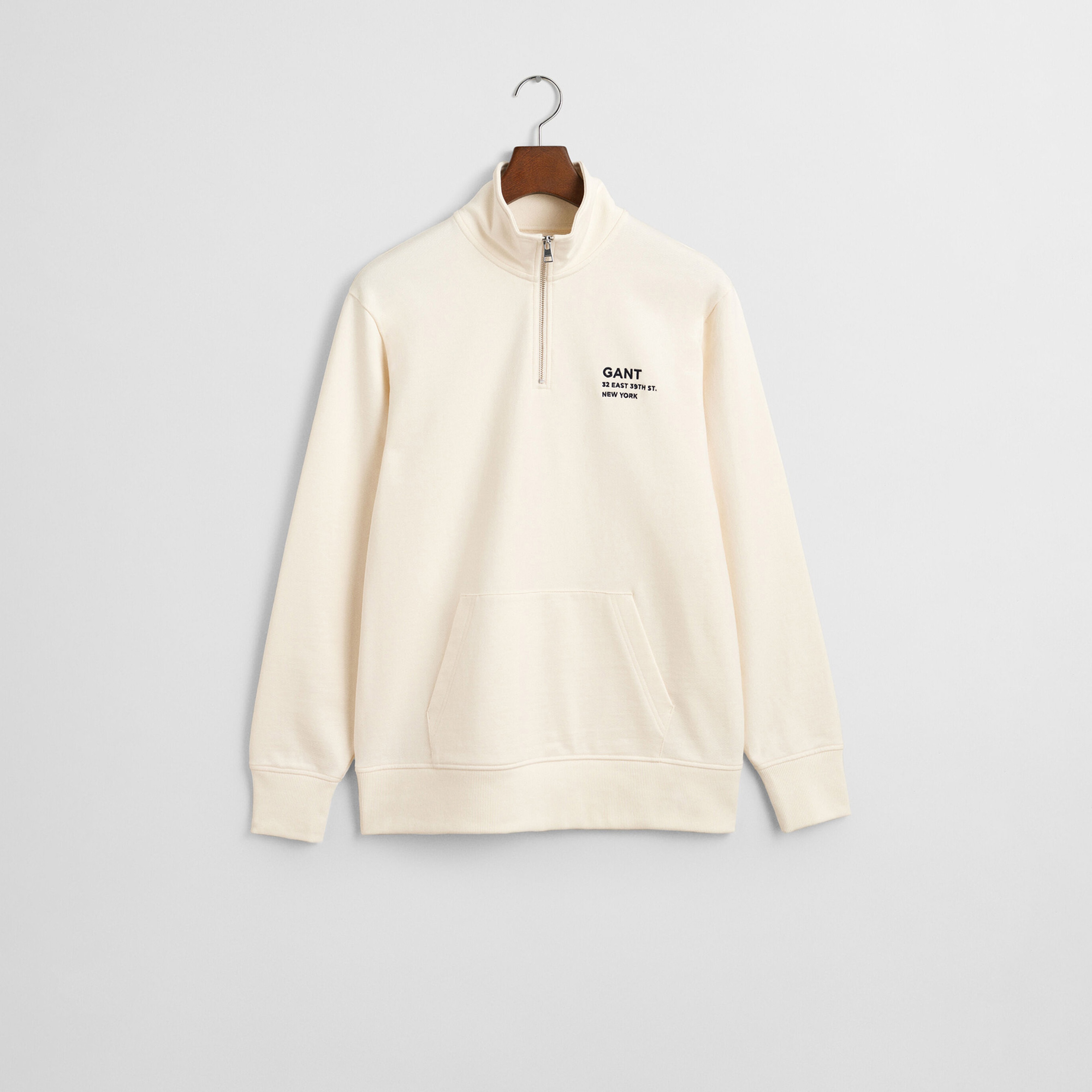 GANT Erkek Krem Regular Fit Yarım Fermuarlı Logolu Sweatshirt