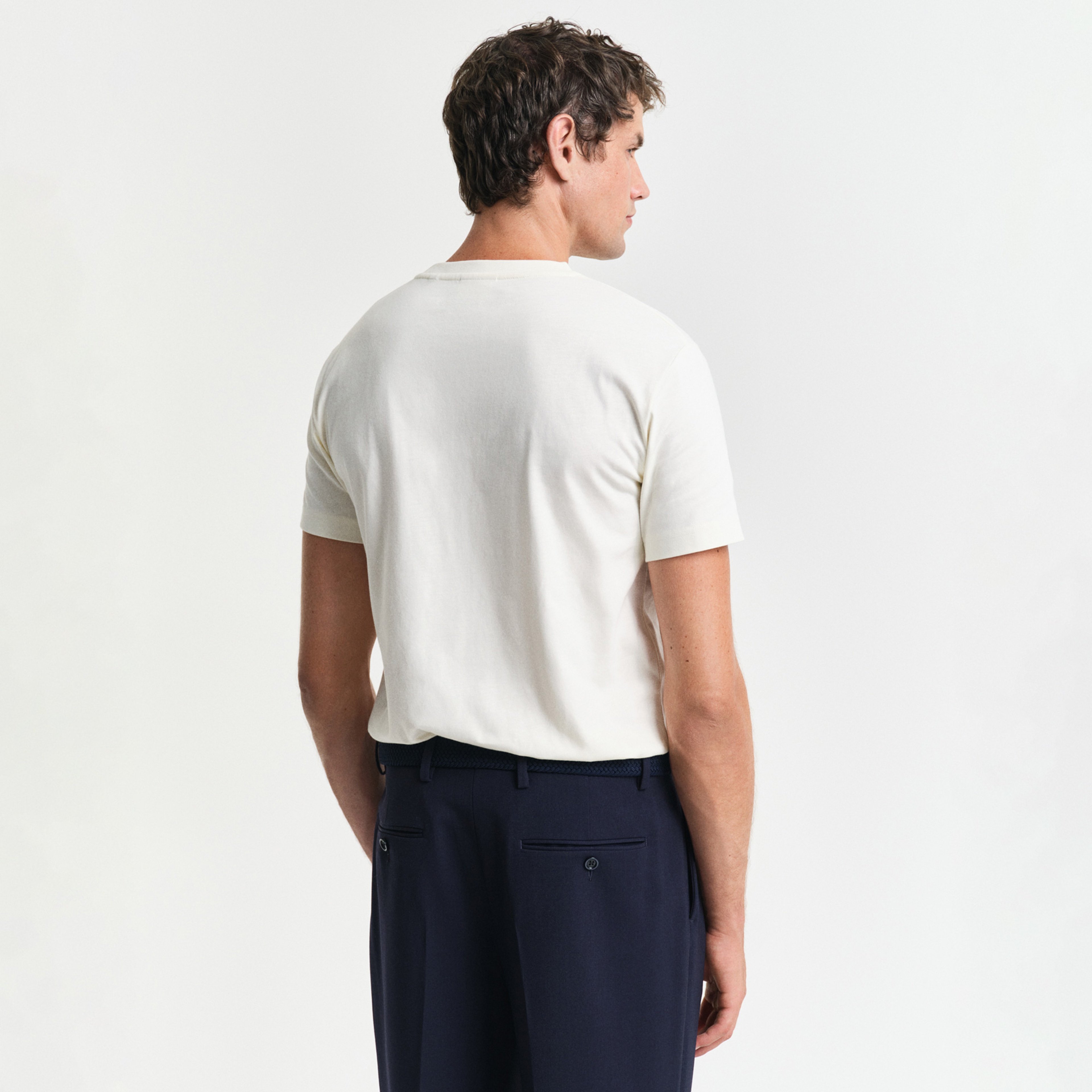 GANT Erkek Krem Regular Fit Bisiklet Yaka Logolu T-Shirt