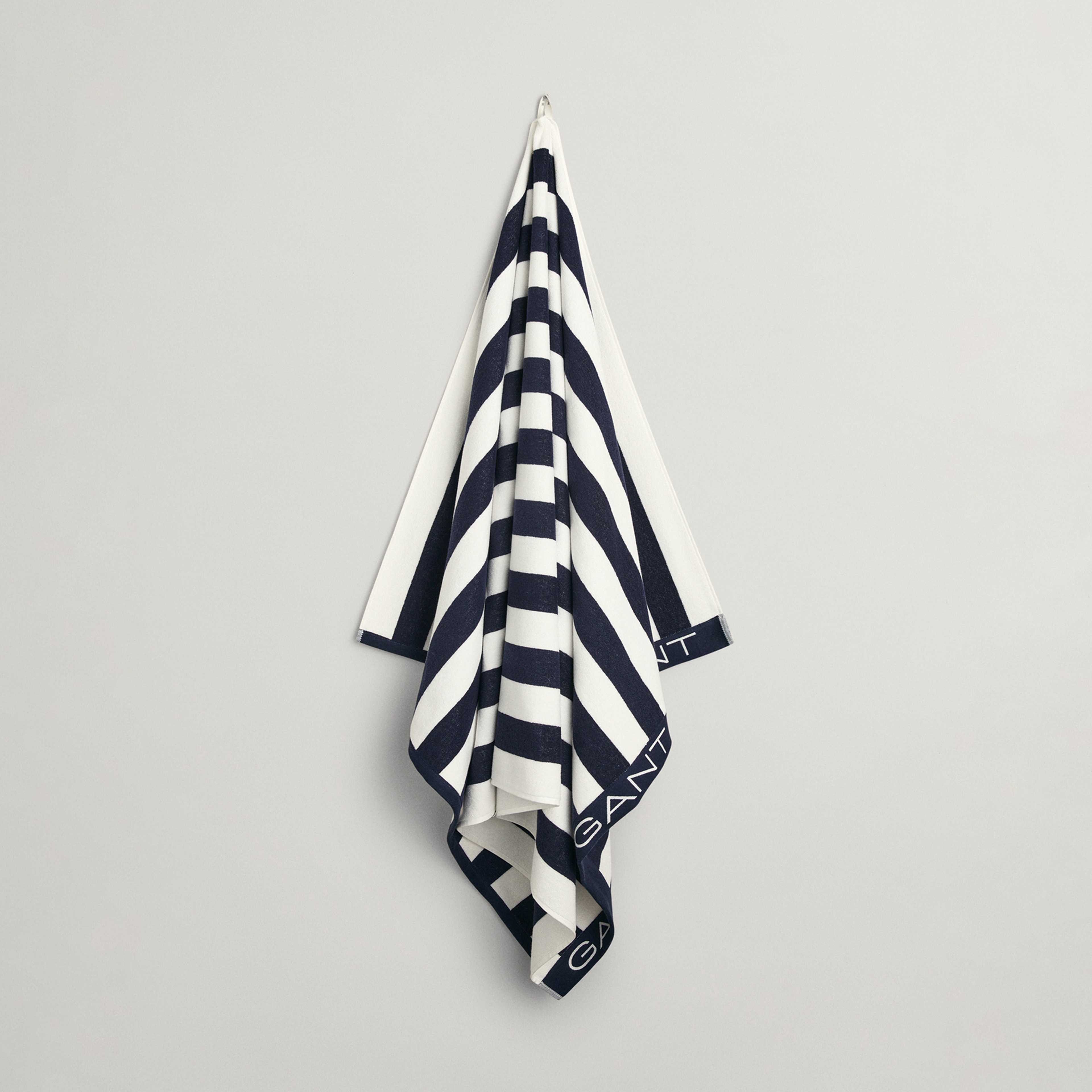 GANT Unisex Lacivert Çizgili Havlu