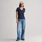 GANT Kadın Lacivert V Yaka Regular Fit Logolu T-Shirt