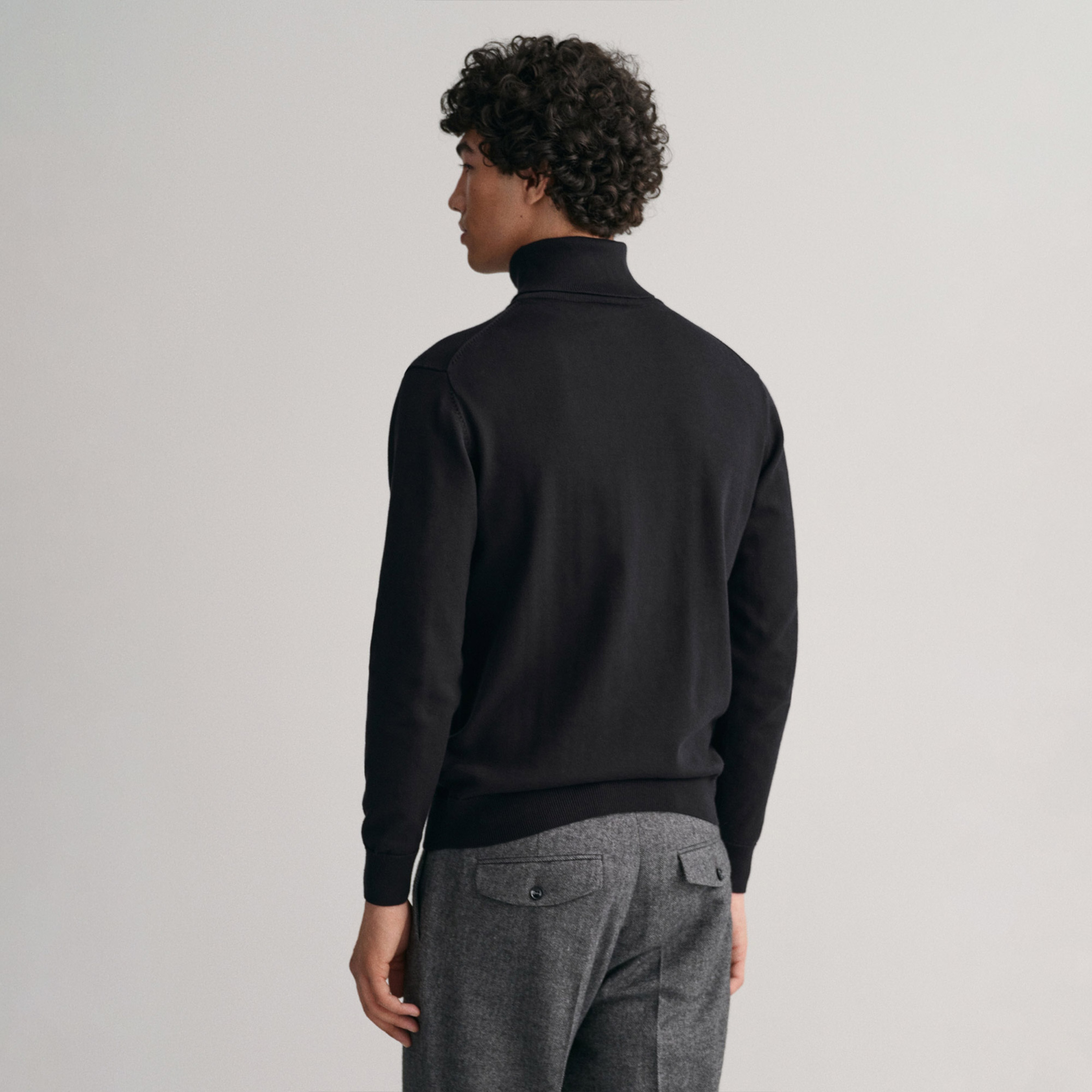 GANT Erkek Siyah Regular Fit Boğazlı Yaka Kazak