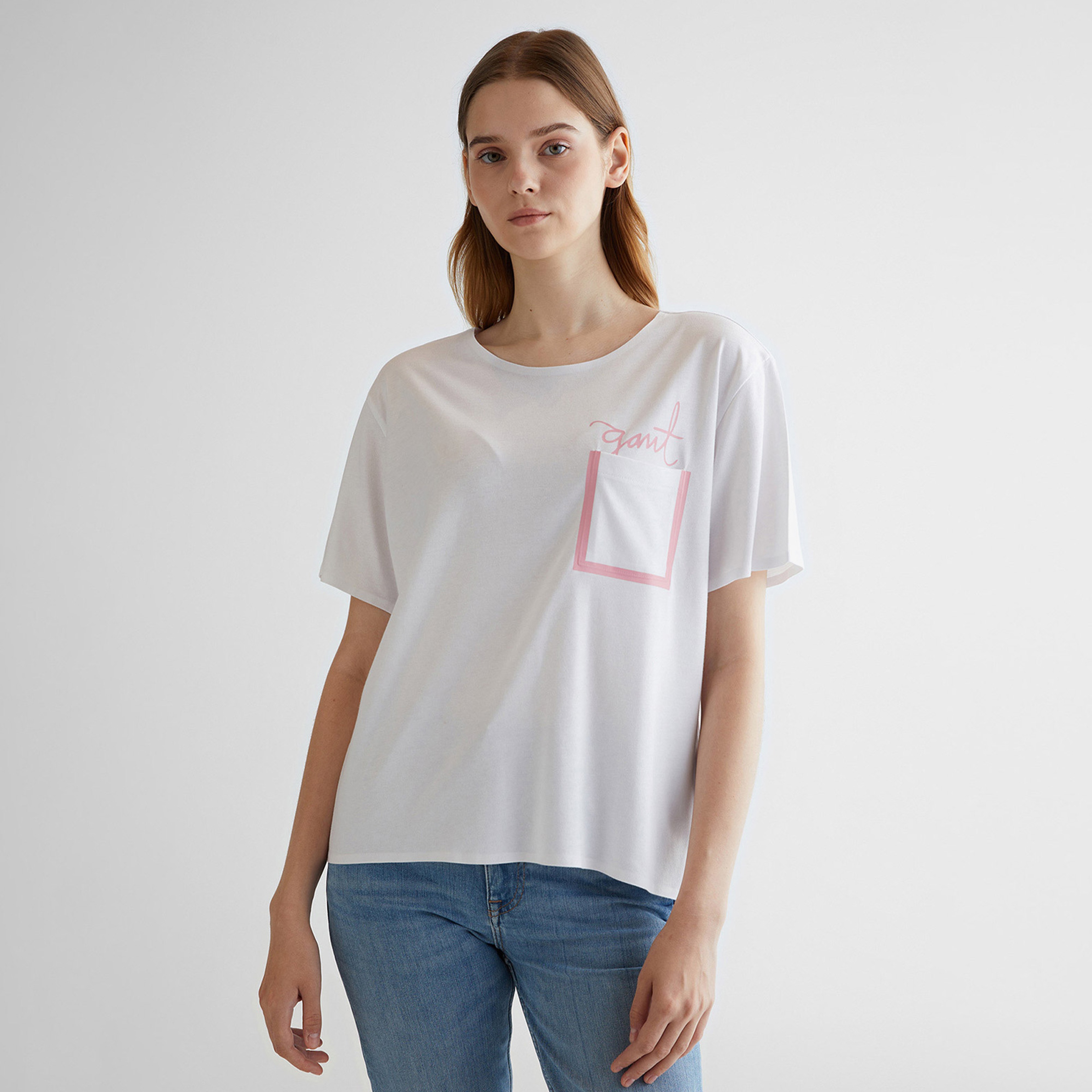 GANT Kadın Beyaz Oversize Fit Bisiklet Yaka Logolu T-shirt