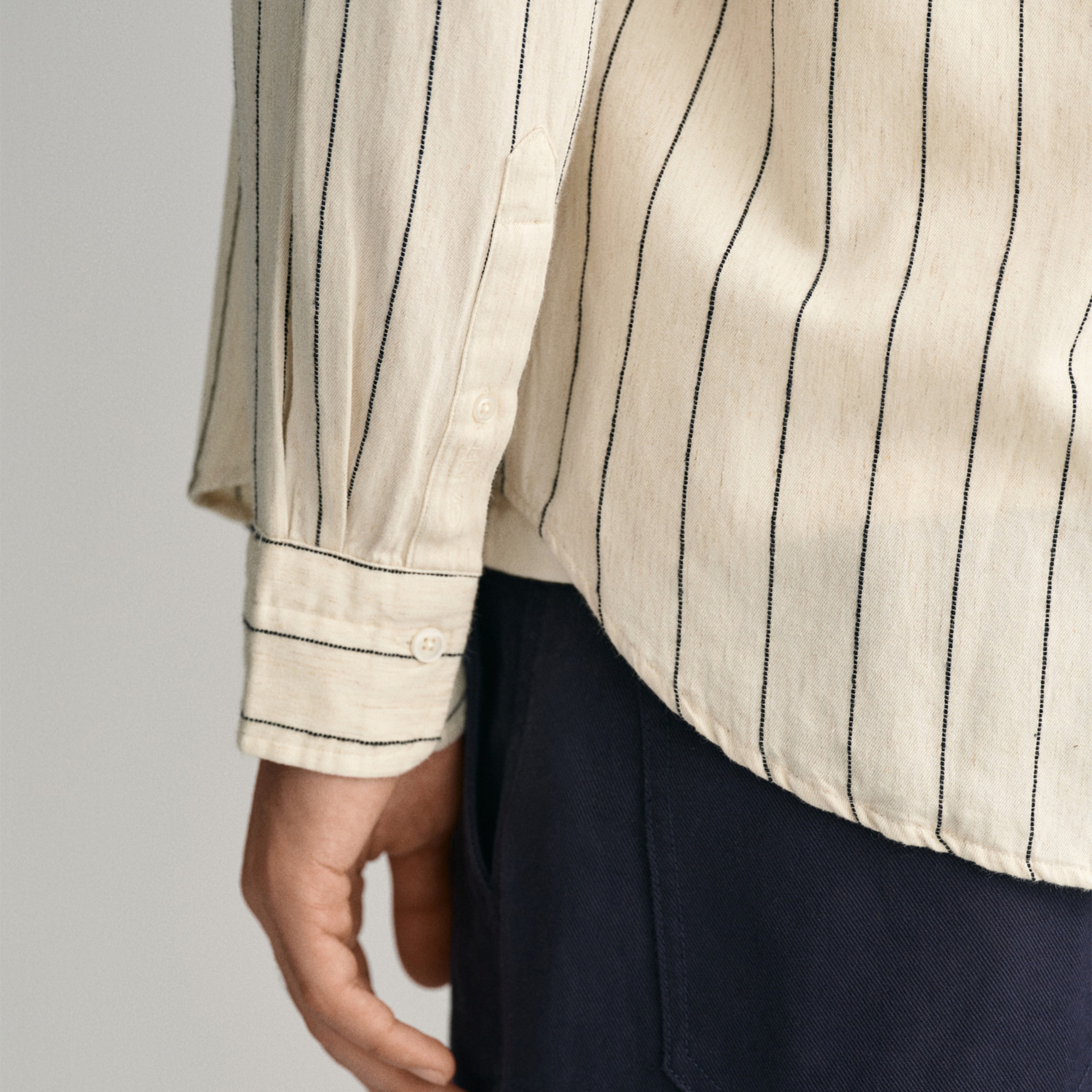 GANT Erkek Bej Relaxed Fit Düğmeli Yaka Çizgili Gömlek