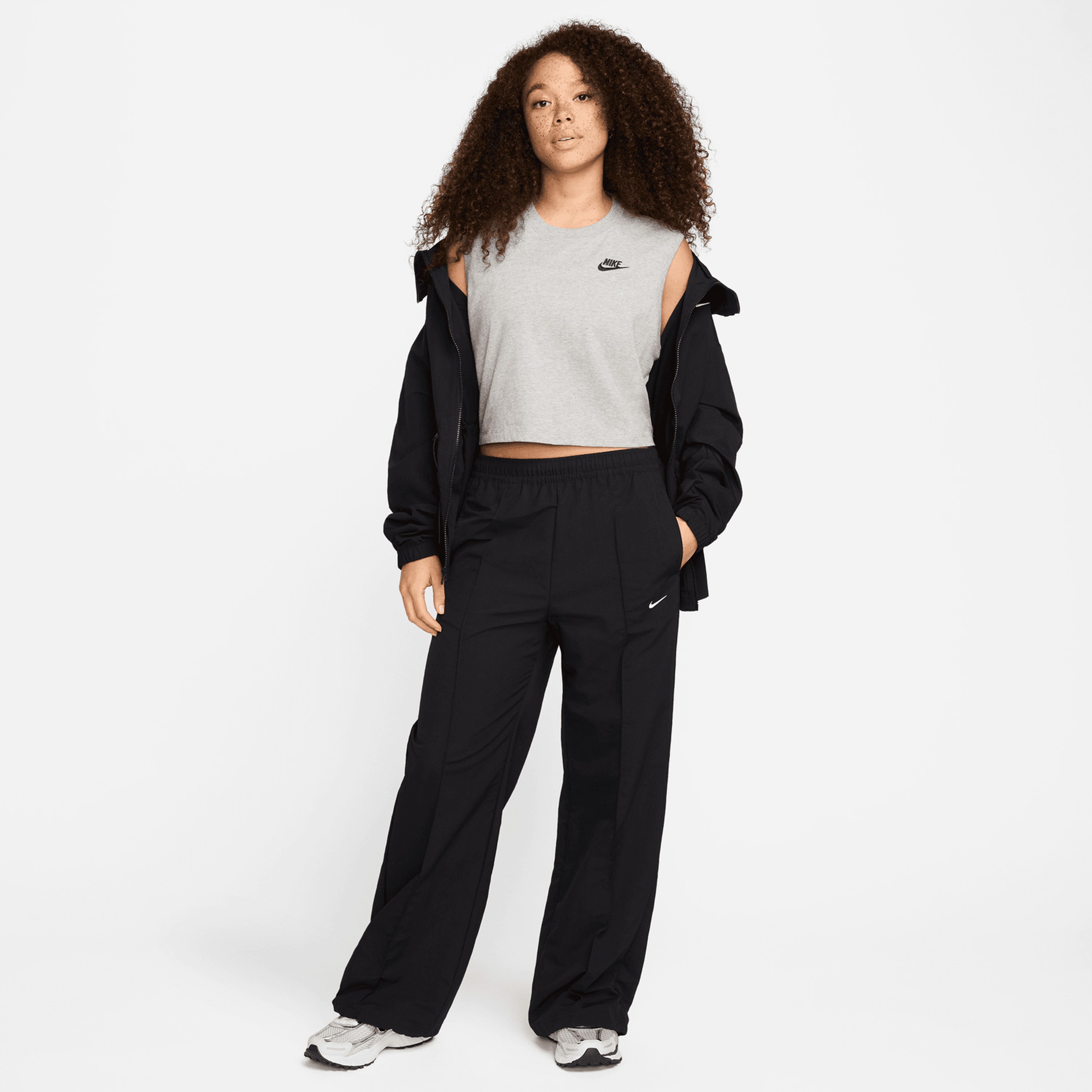 Nike Sportswear Club Kadın Gri T-Shirt