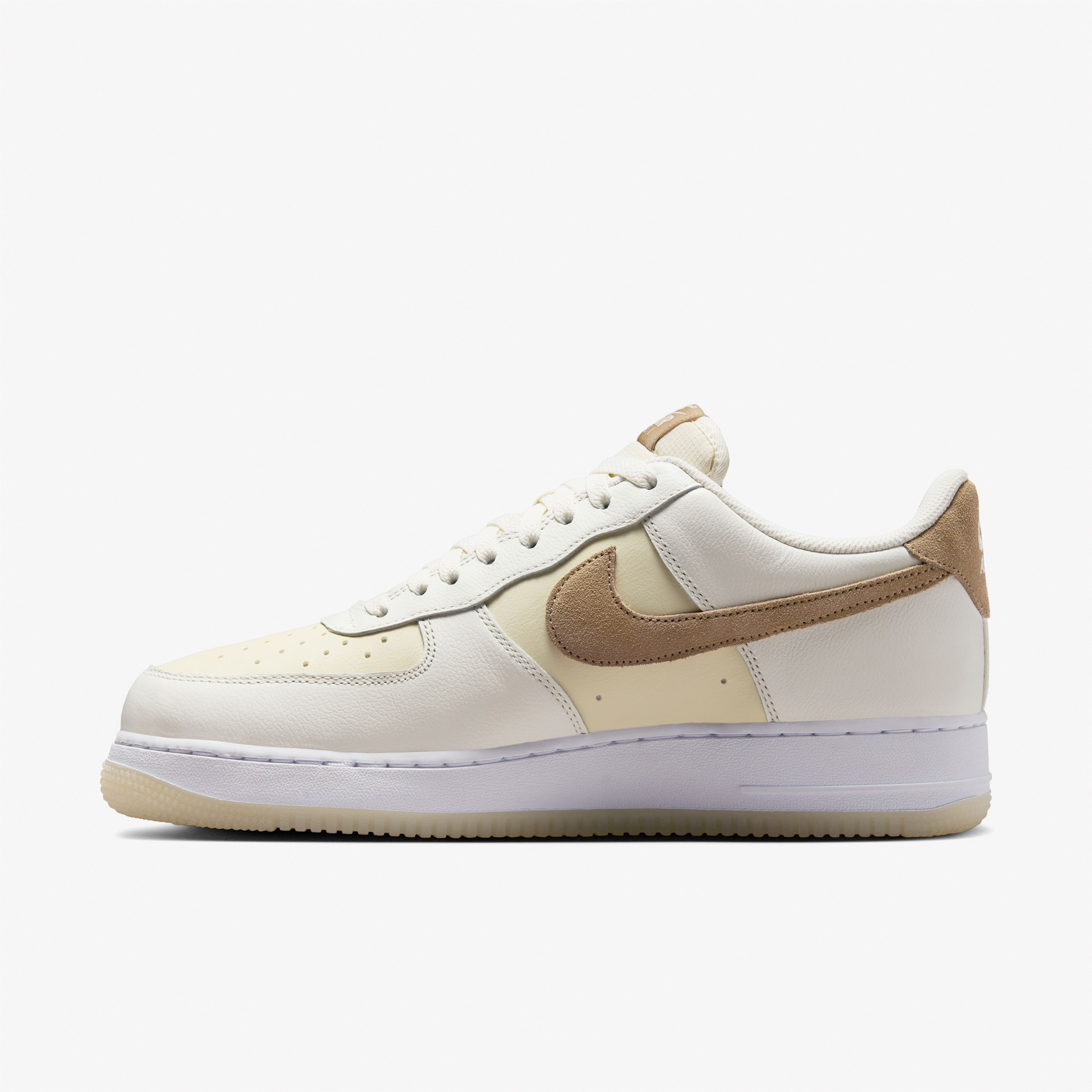 Nike Air Force 1 07 LV8 Erkek Bej Sneaker