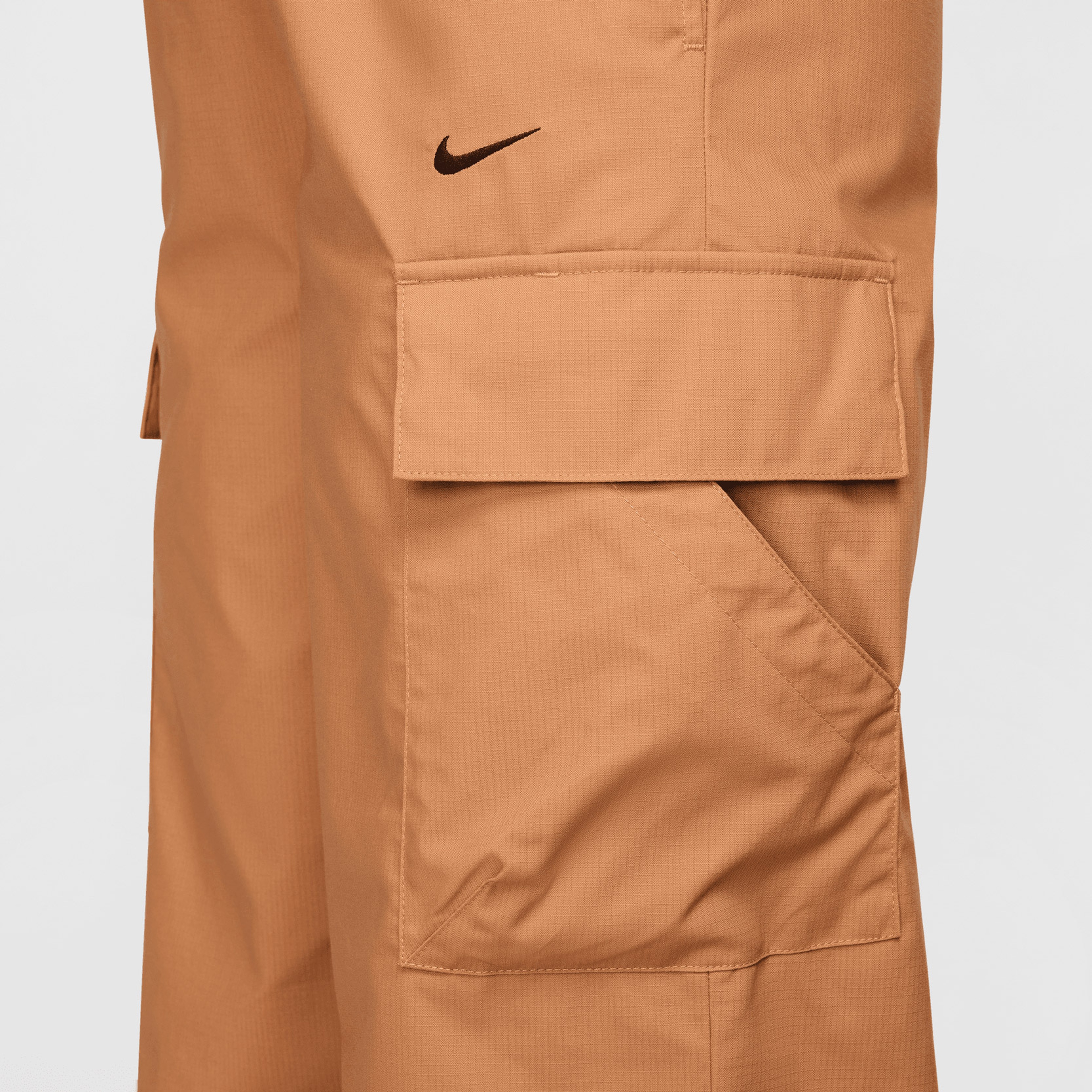Nike Sportswear Essential Kadın Kahverengi Eşofman Altı