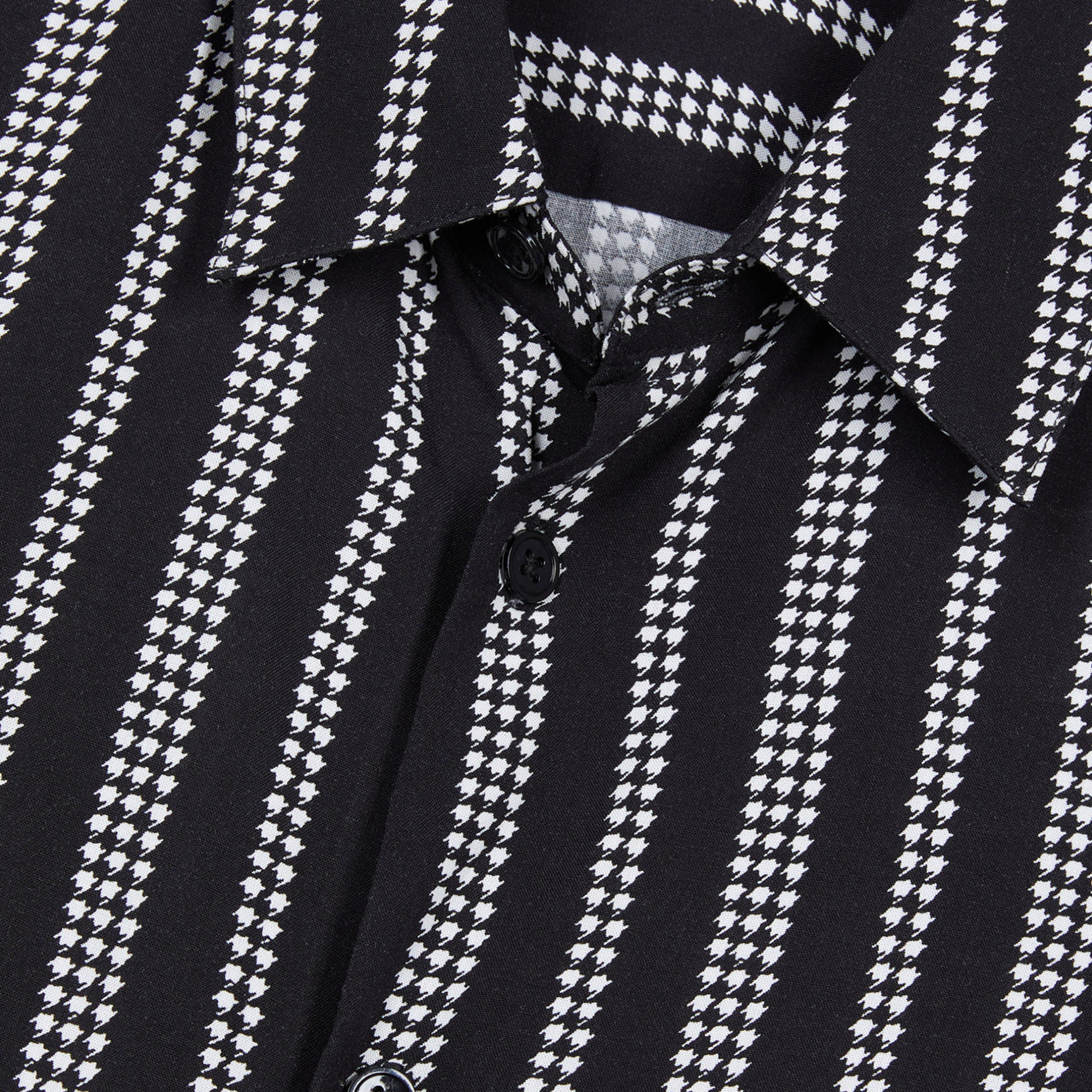 ERKEK SİYAH GÖMLEK