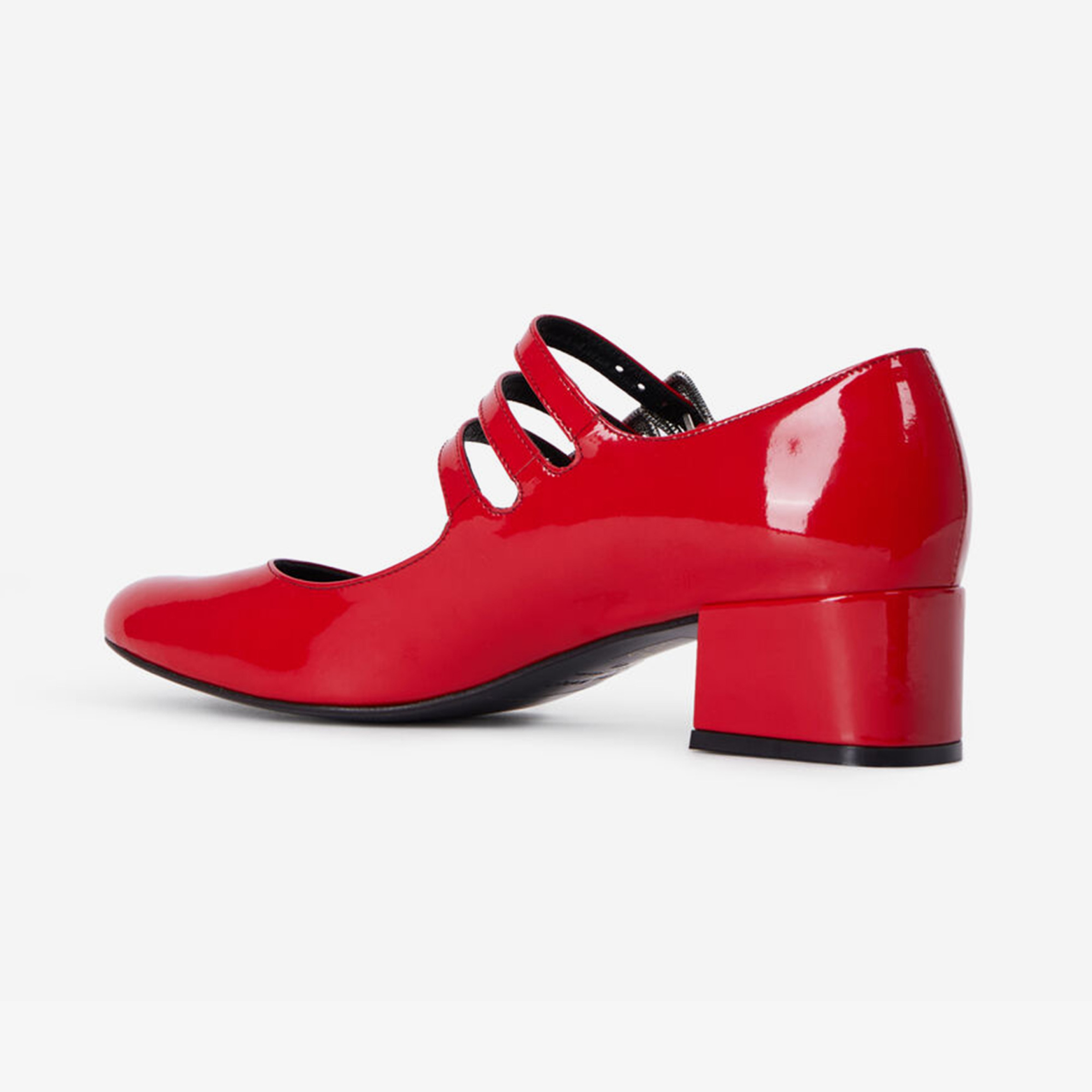 KADIN KIRMIZI AYAKKABI