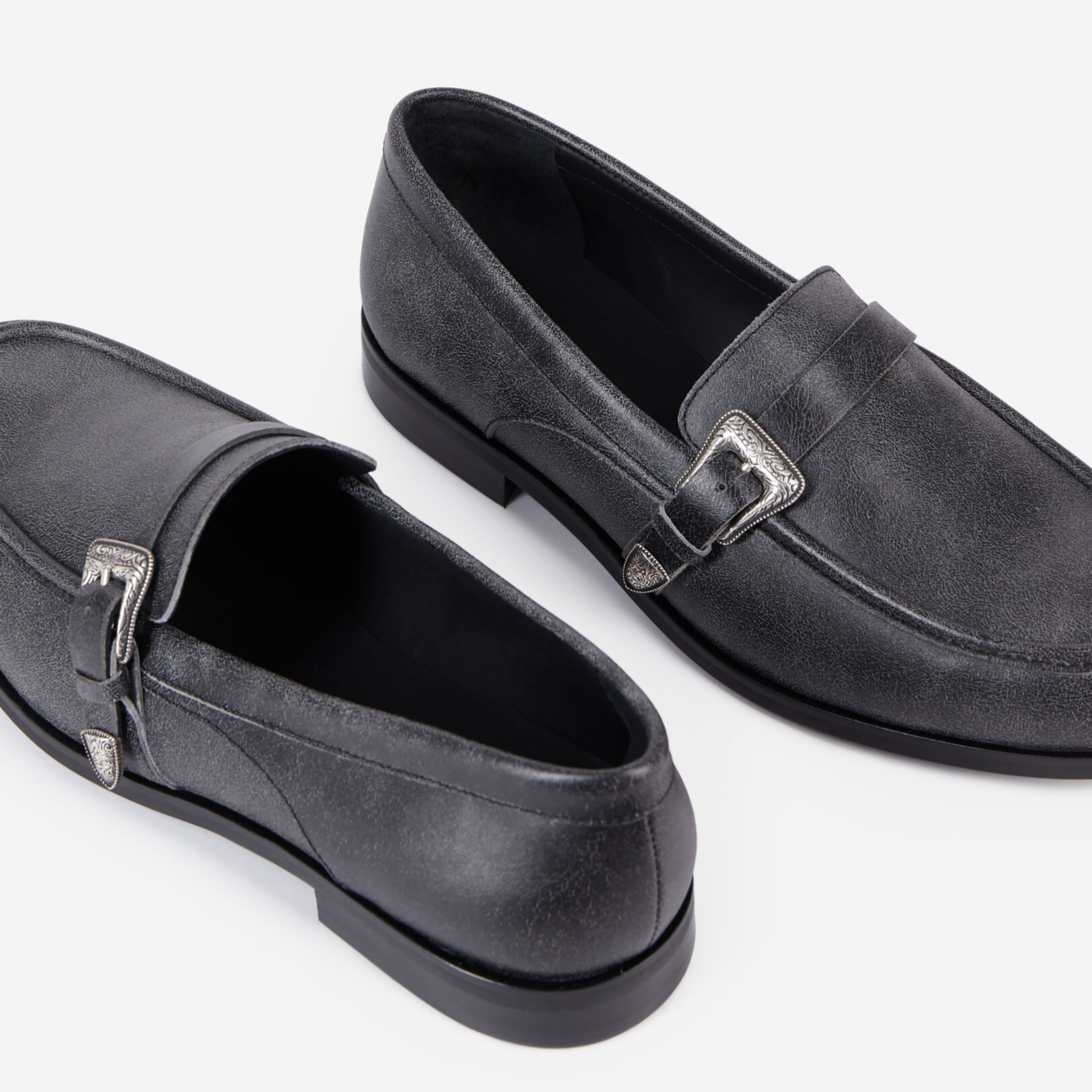 ERKEK SİYAH AYAKKABI