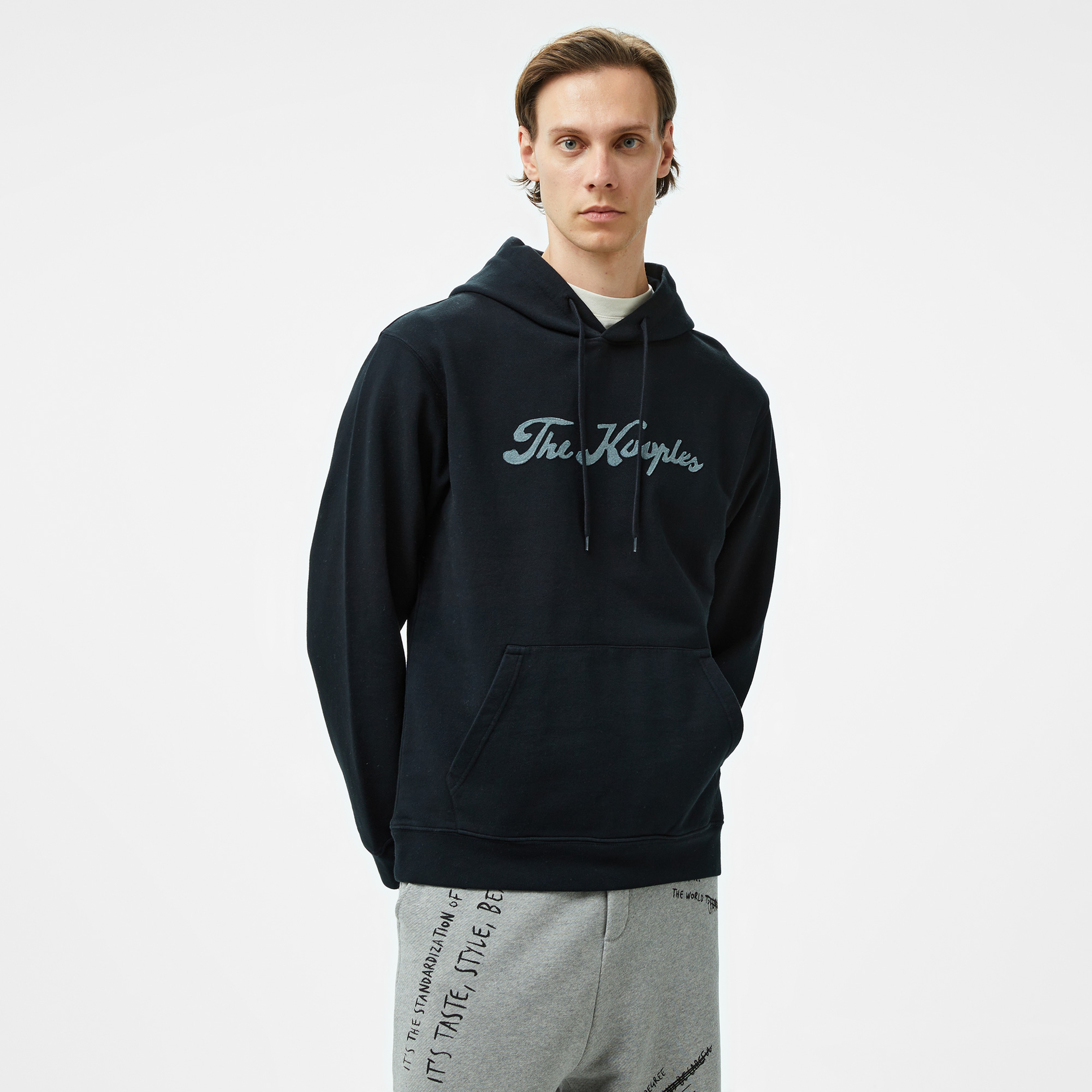 ERKEK SİYAH SWEATSHIRT
