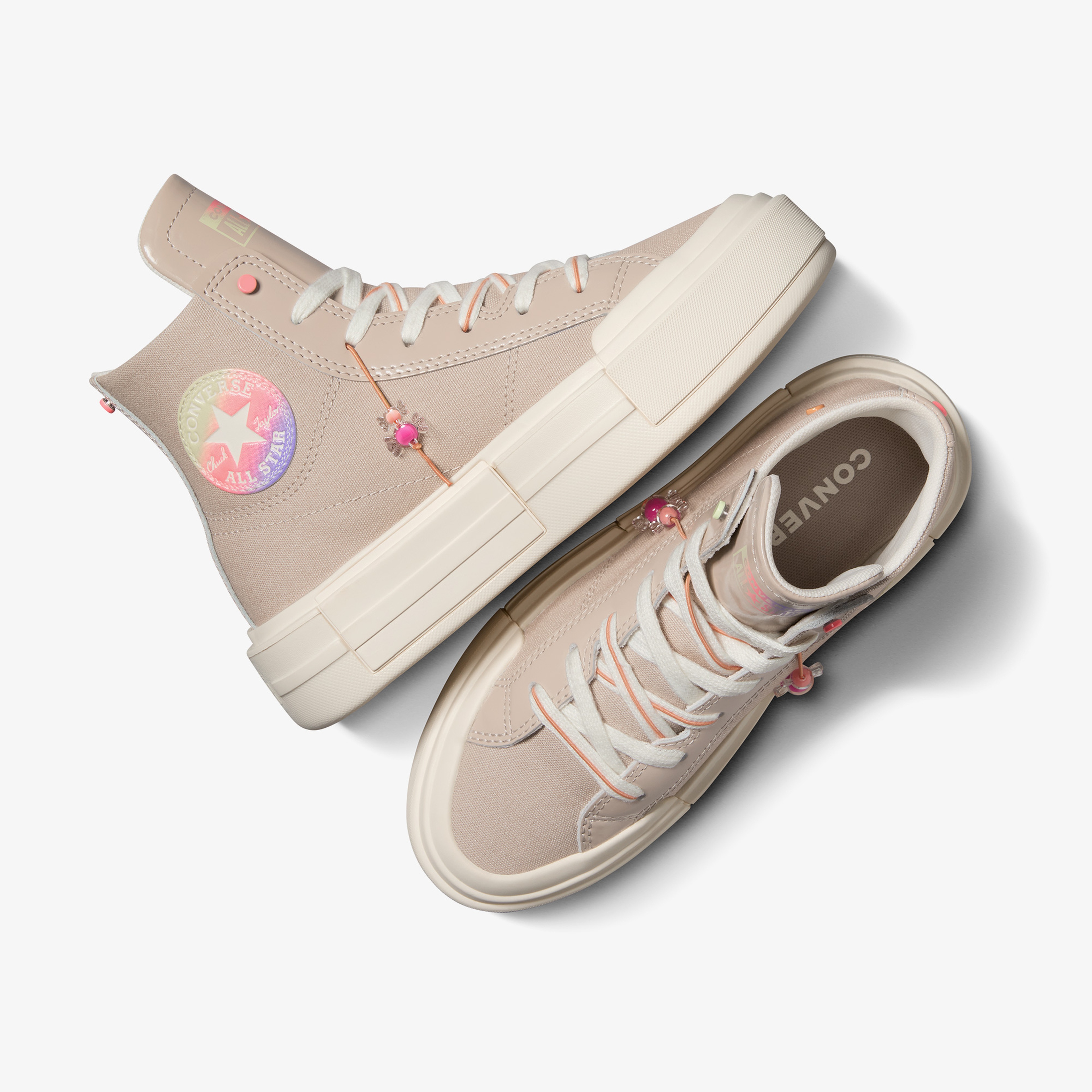 Converse Winter Holiday - Festival Vibe Unisex Pembe Sneaker