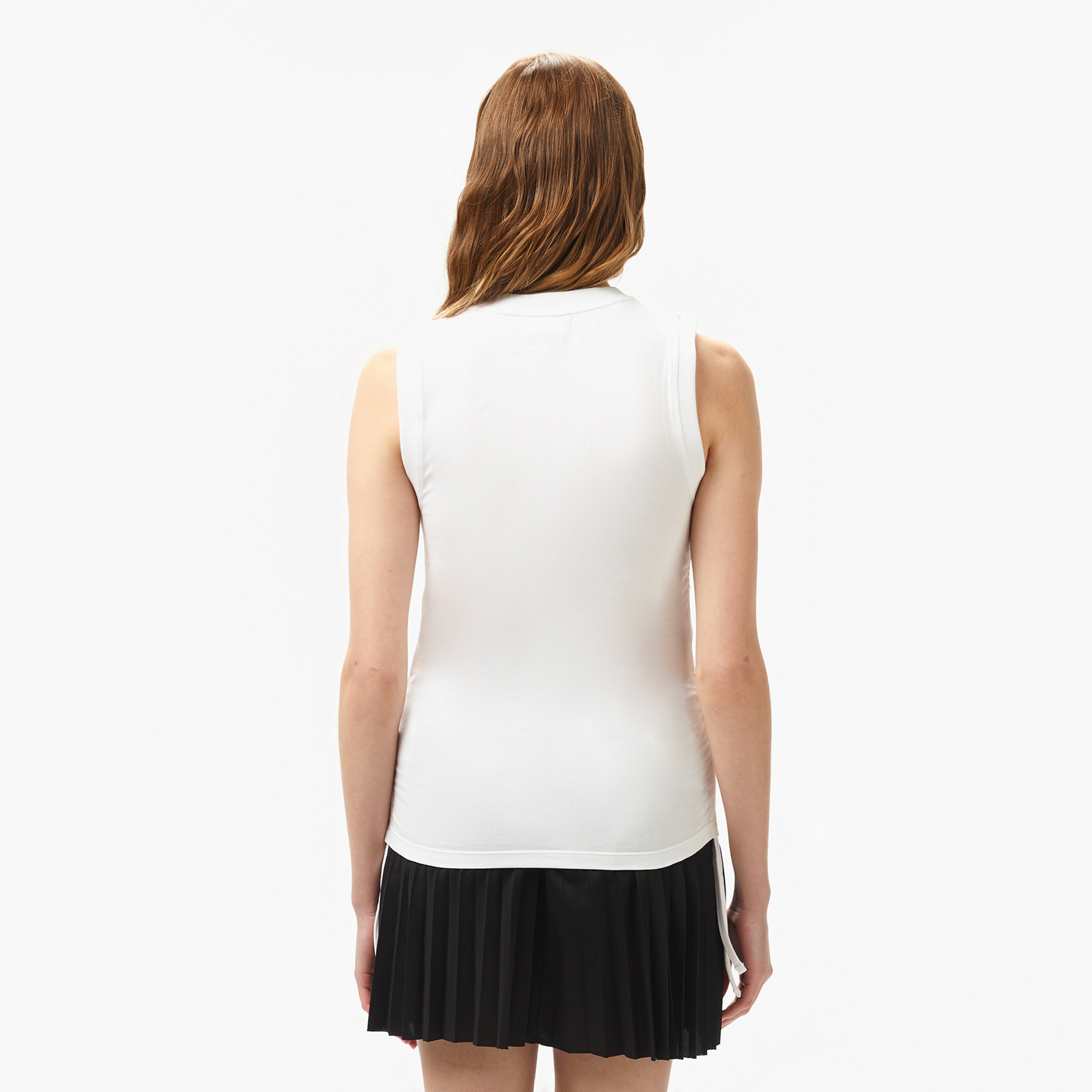 Kadın Slim Fit Kolsuz Bisiklet Yaka Beyaz T-Shirt