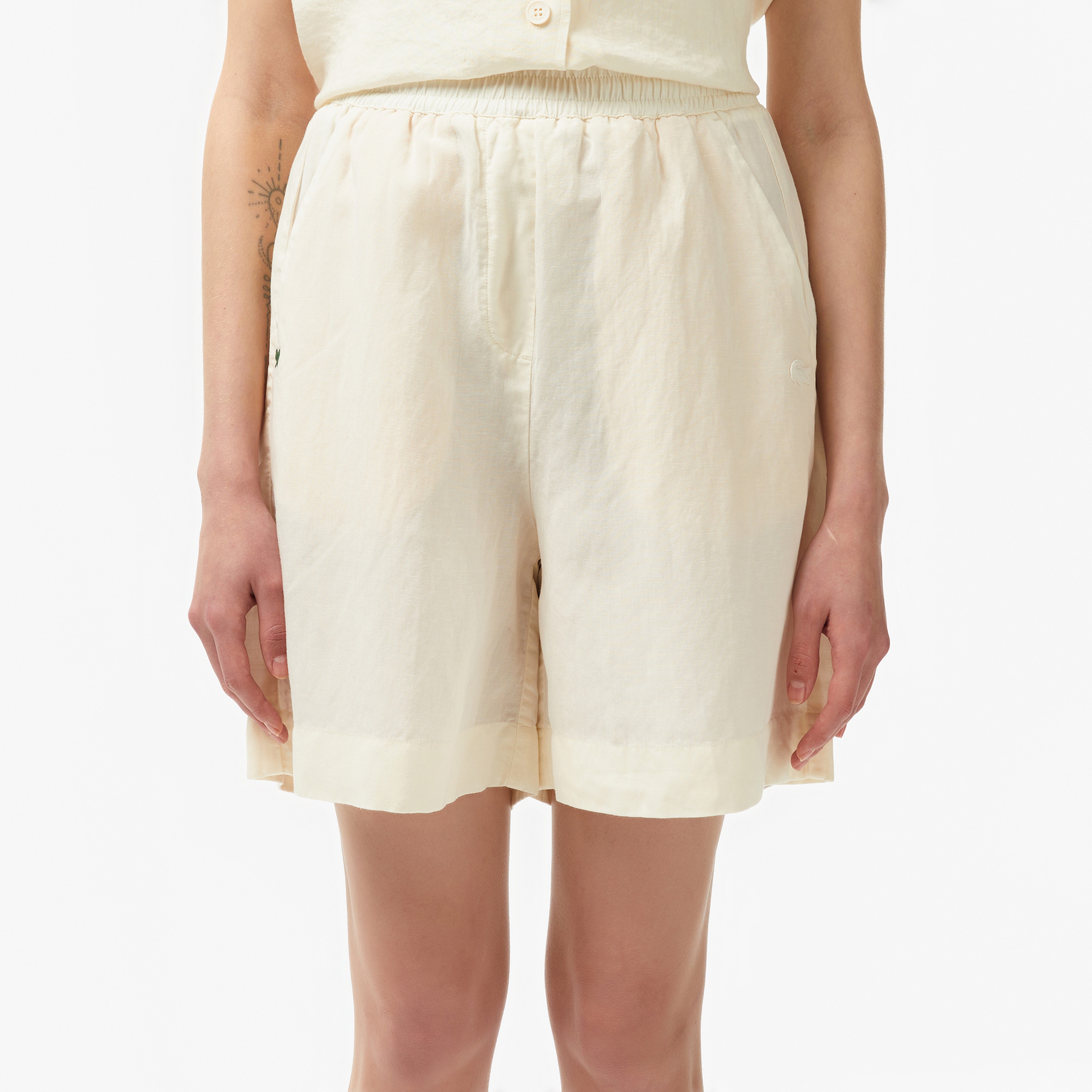 Kadın Regular Fit Beyaz Bermuda Şort