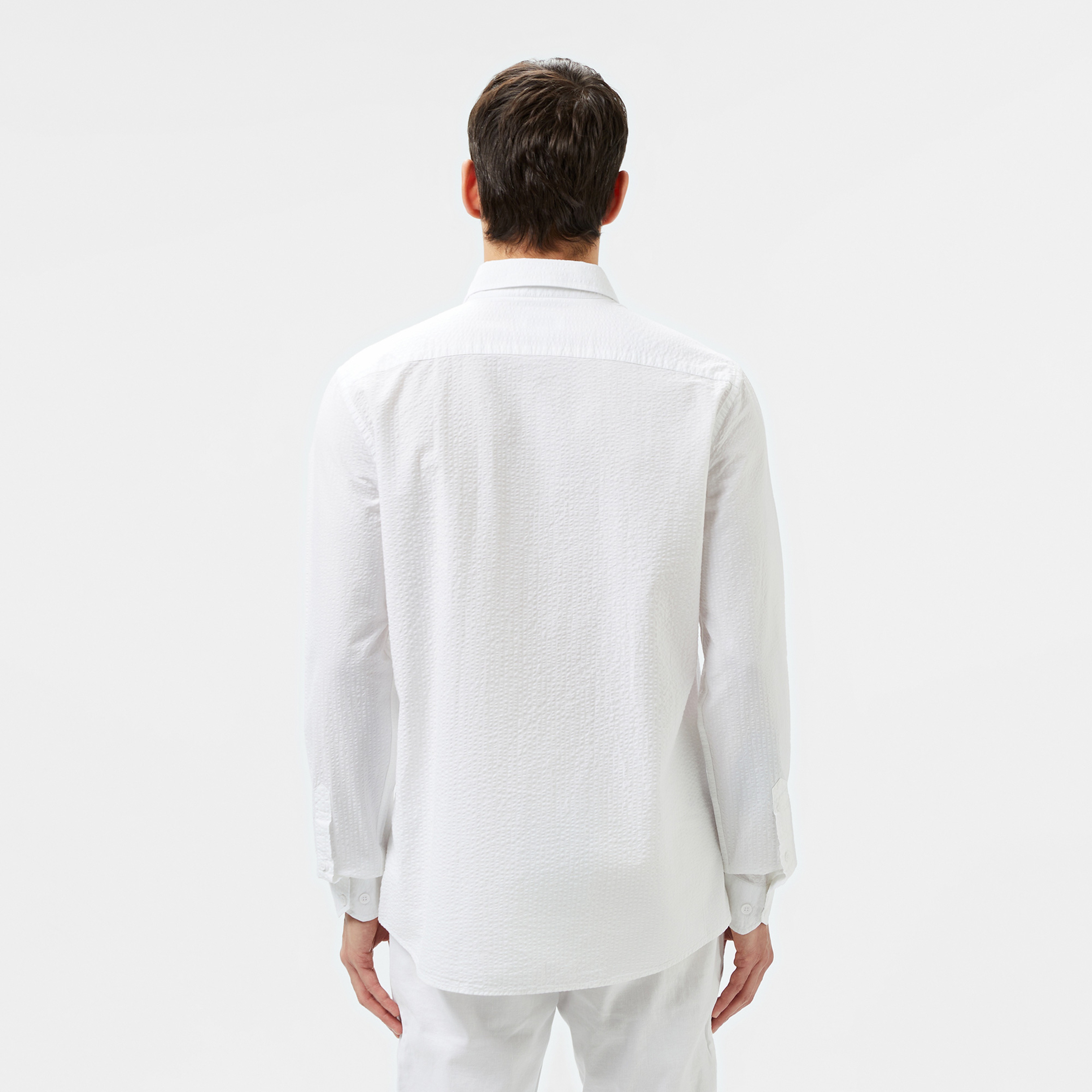 Erkek Slim Fit Düğmeli Yaka Beyaz Gömlek