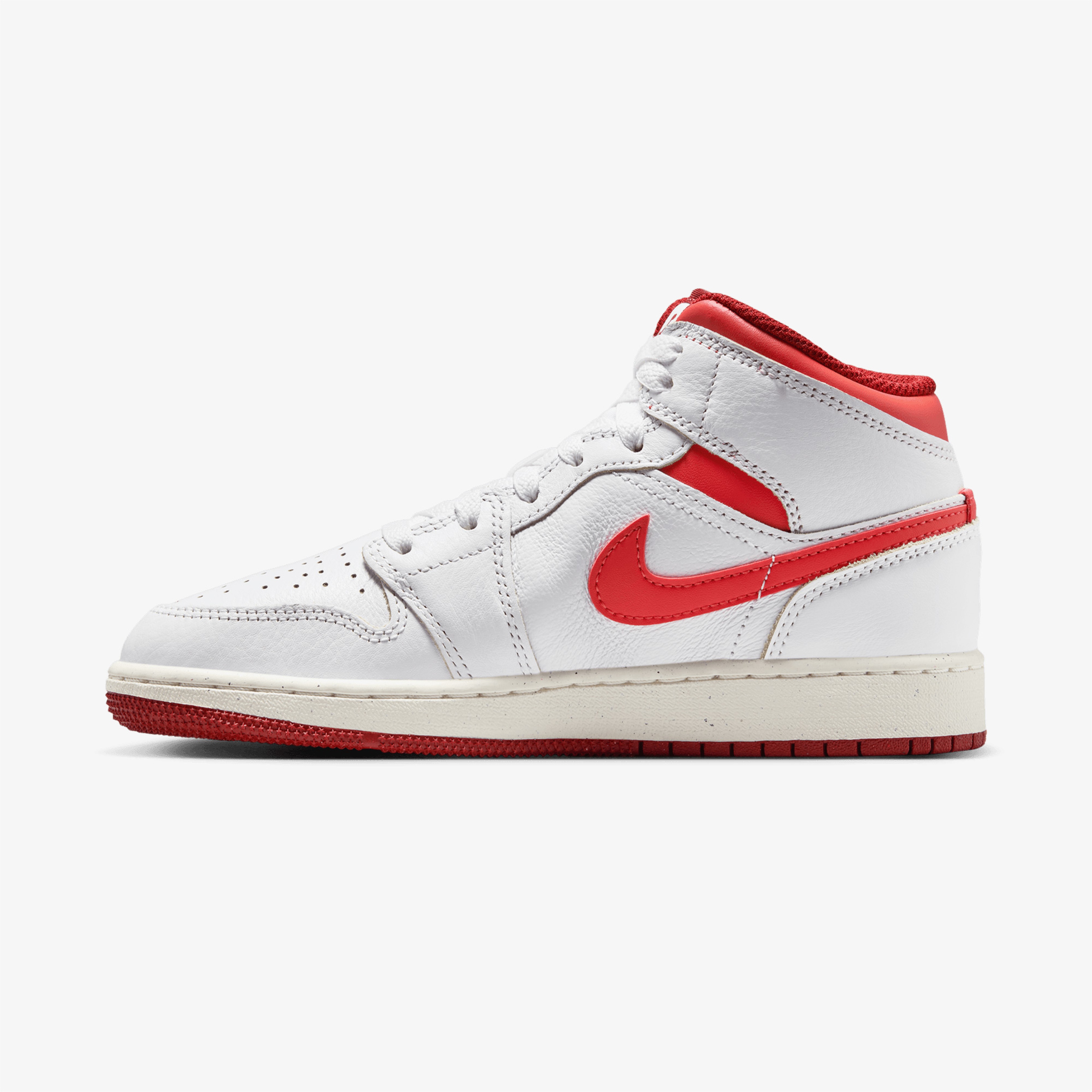 Jordan Air Jordan 1 Mid SE Kadın Beyaz Spor Ayakkabı