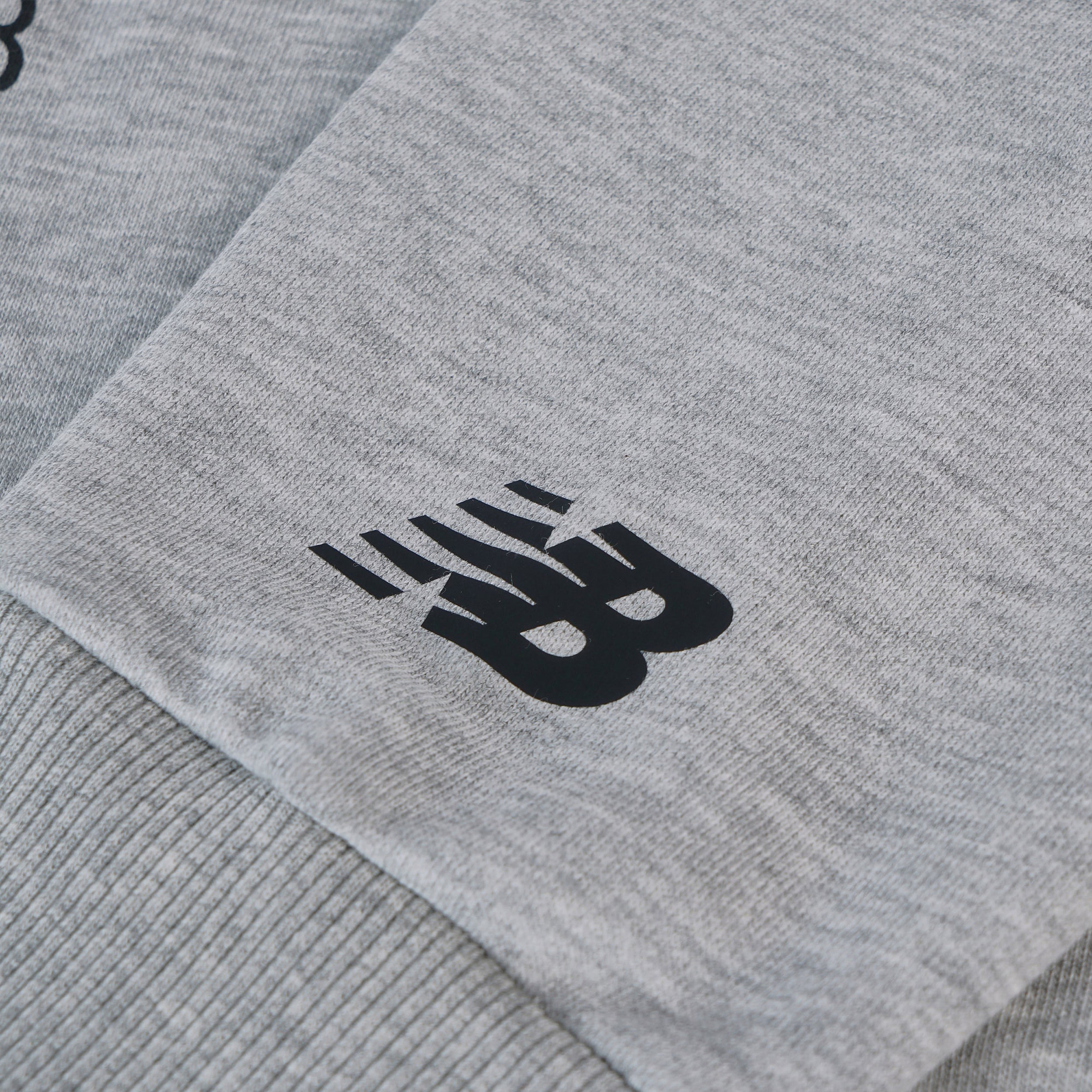 New Balance Bujin Boxing Erkek Gri Sweatshirt