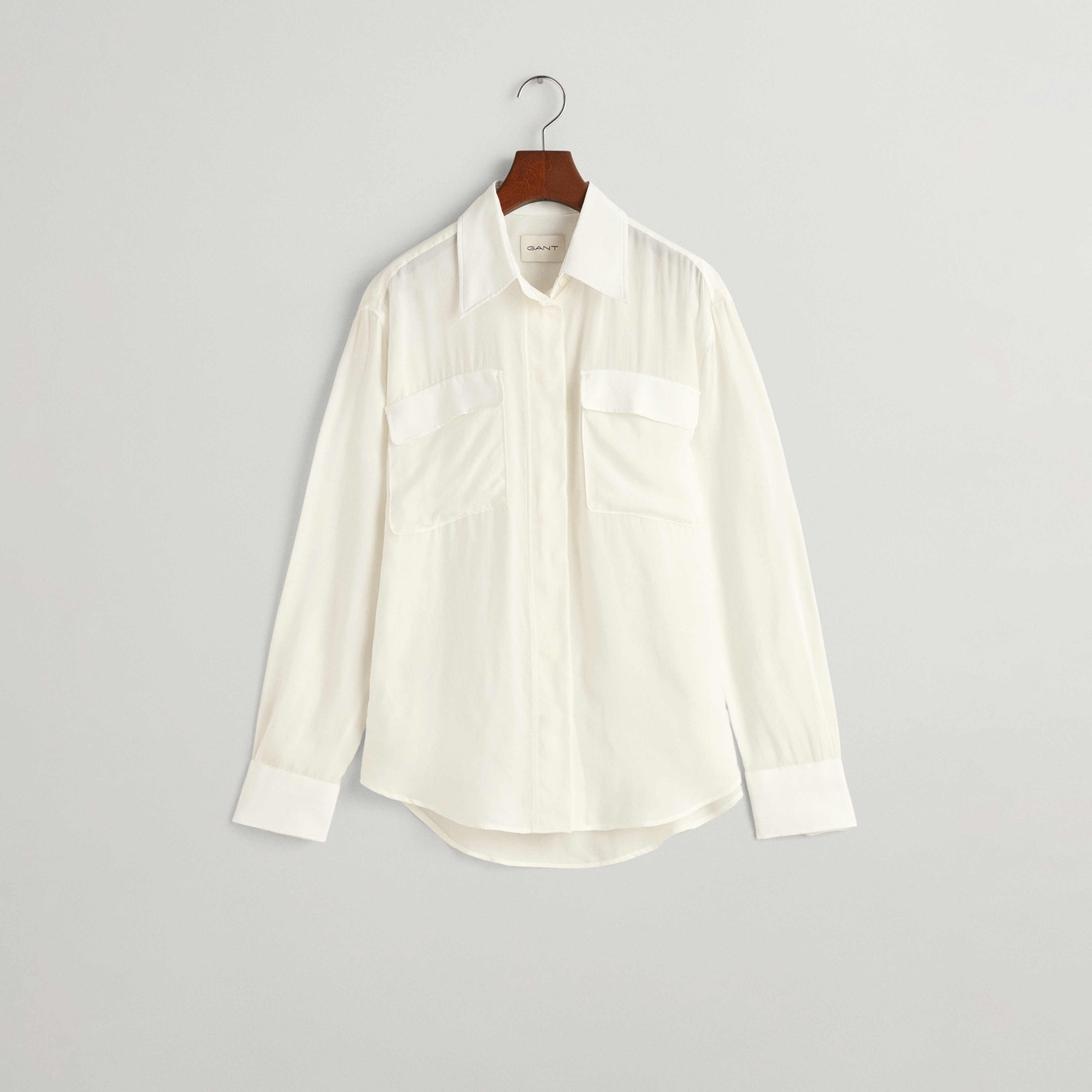 GANT Kadın Krem Relaxed Fit Klasik Yaka Gömlek