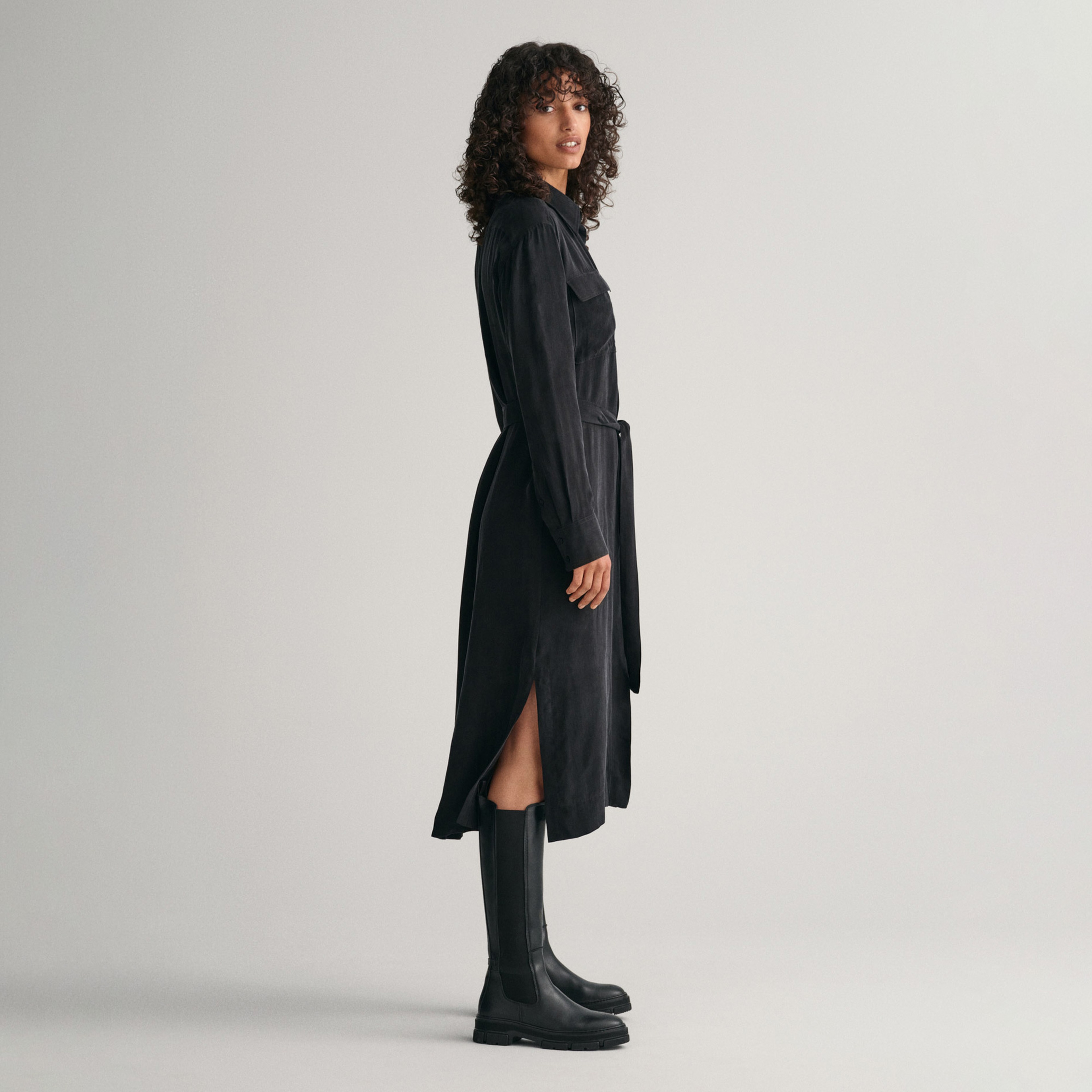 GANT Kadın Siyah Relaxed Fit Klasik Yaka Elbise