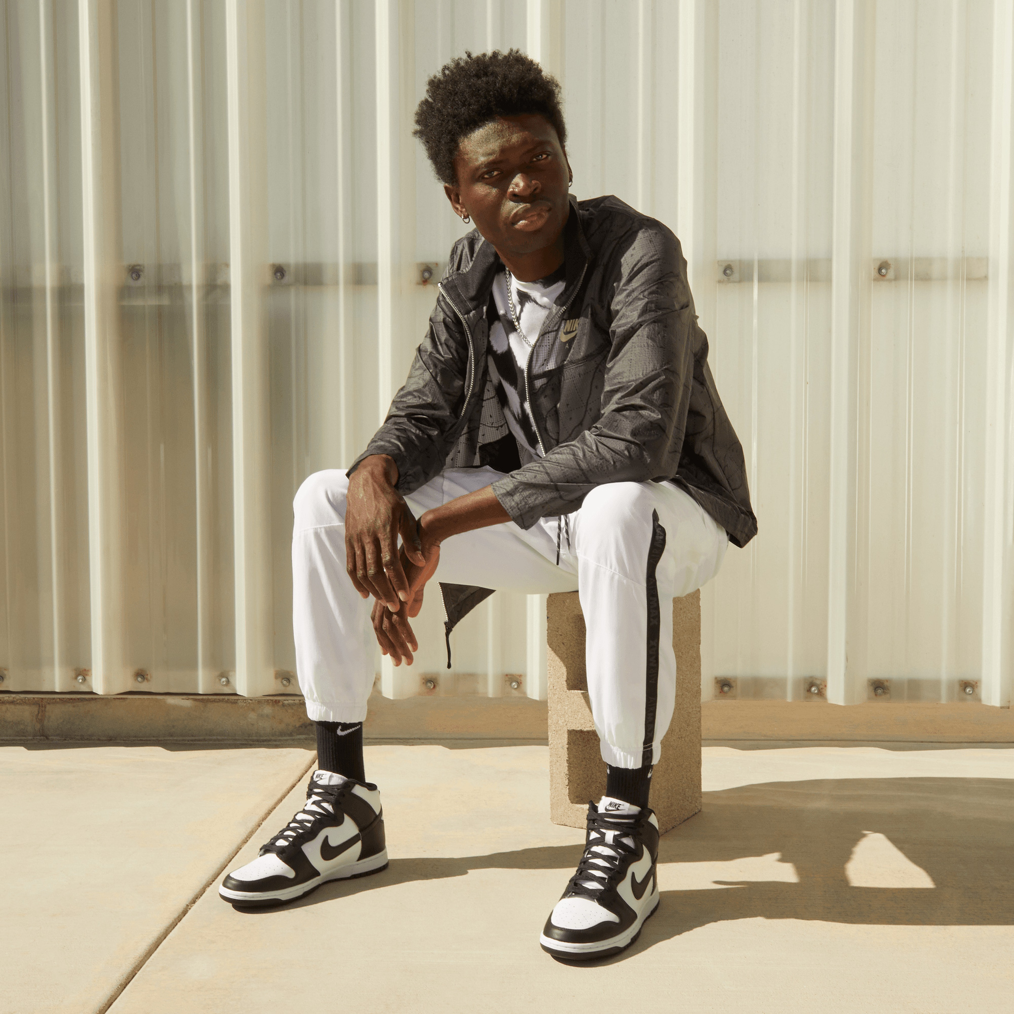 Nike Dunk High Retro Kadın Beyaz/Siyah Spor Ayakkabı