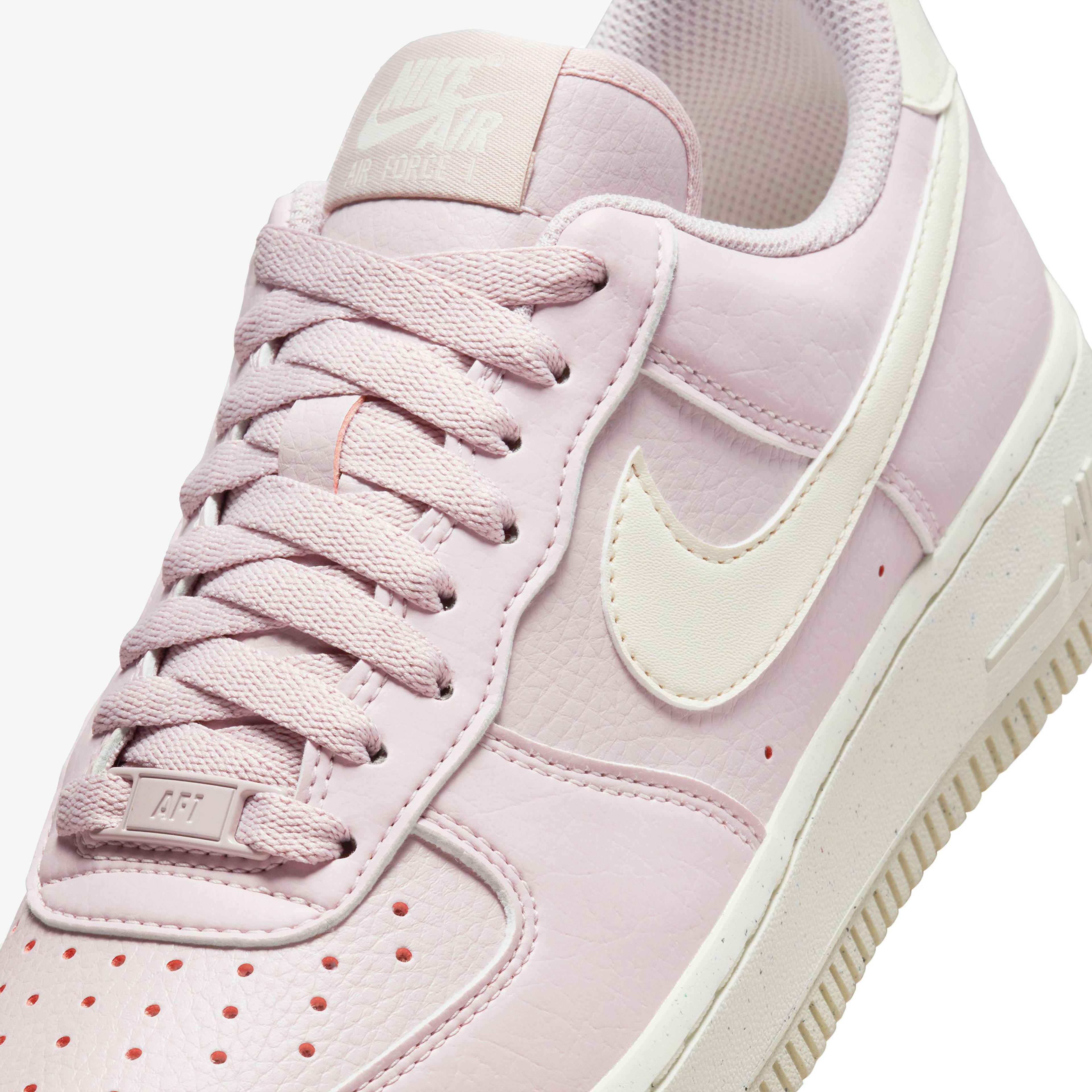 Nike Air Force 1 07 SE Sportswear Kadın Pembe Spor Ayakkabı