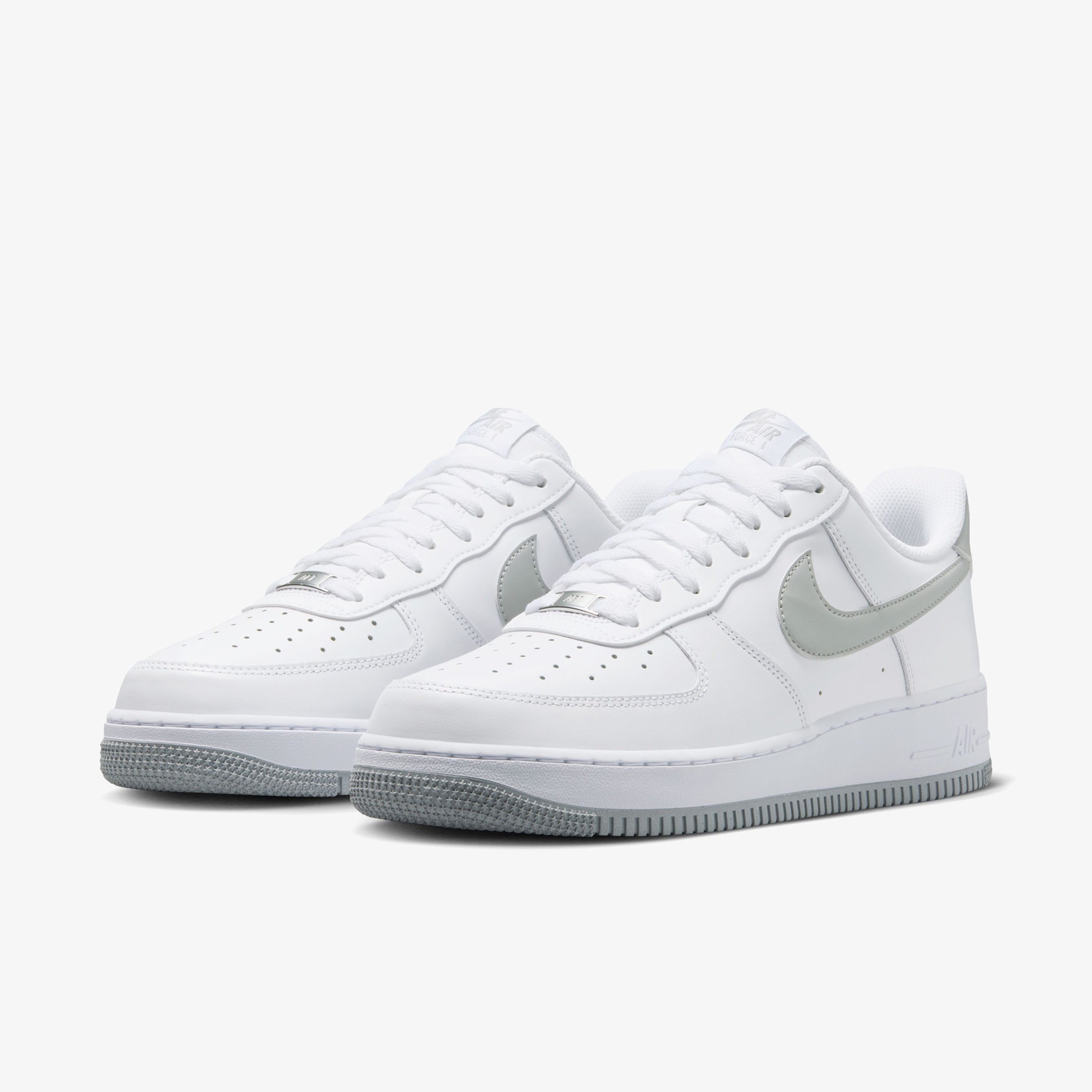 Nike Air Force 1 07 Sportswear Erkek Beyaz Spor Ayakkabı