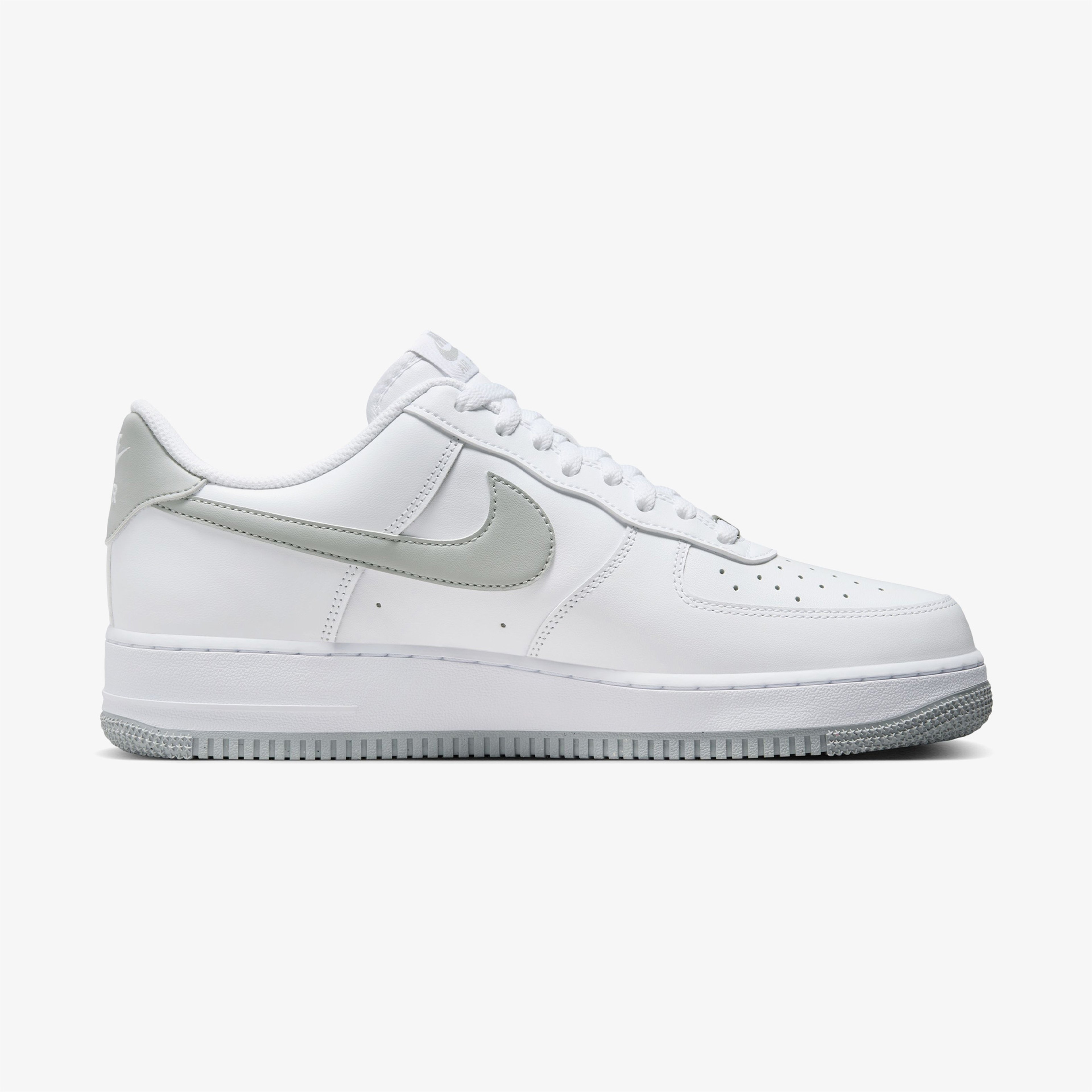 Nike Air Force 1 07 Sportswear Erkek Beyaz Spor Ayakkabı