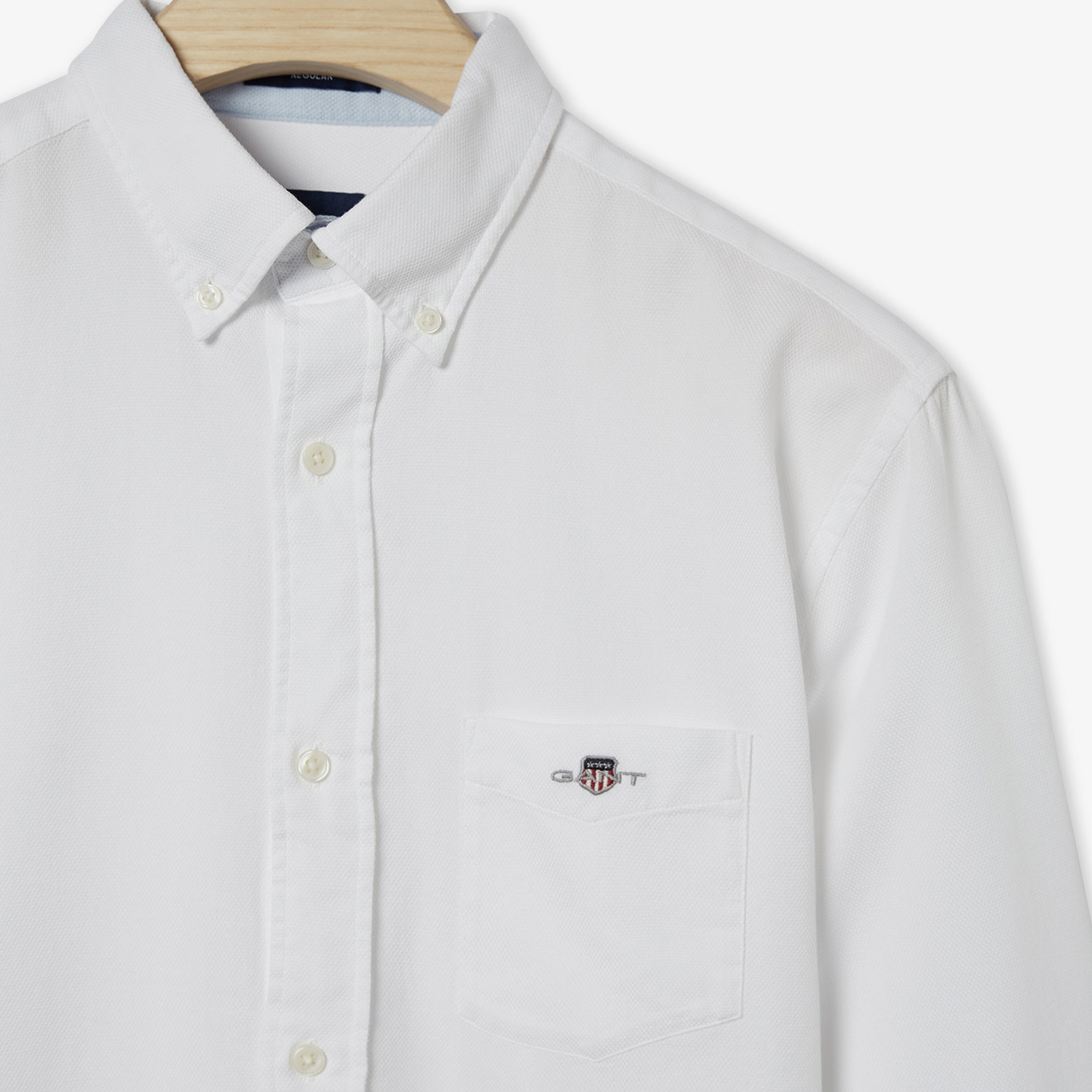 GANT Erkek Krem Regular Fit Düğmeli Yaka Gömlek