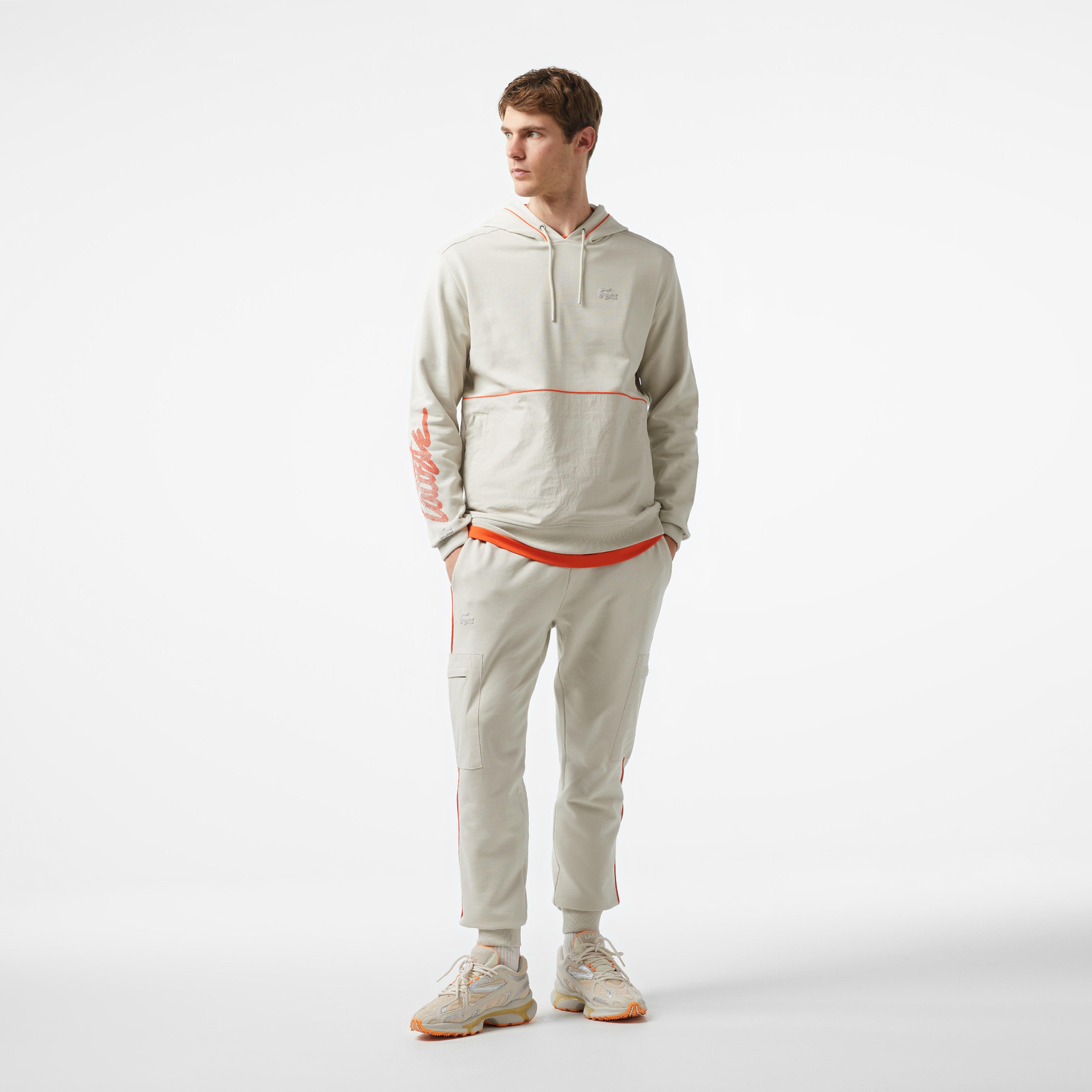 Lacoste House of SuperStep x Lacoste
Erkek Gri Eşofman Üstü